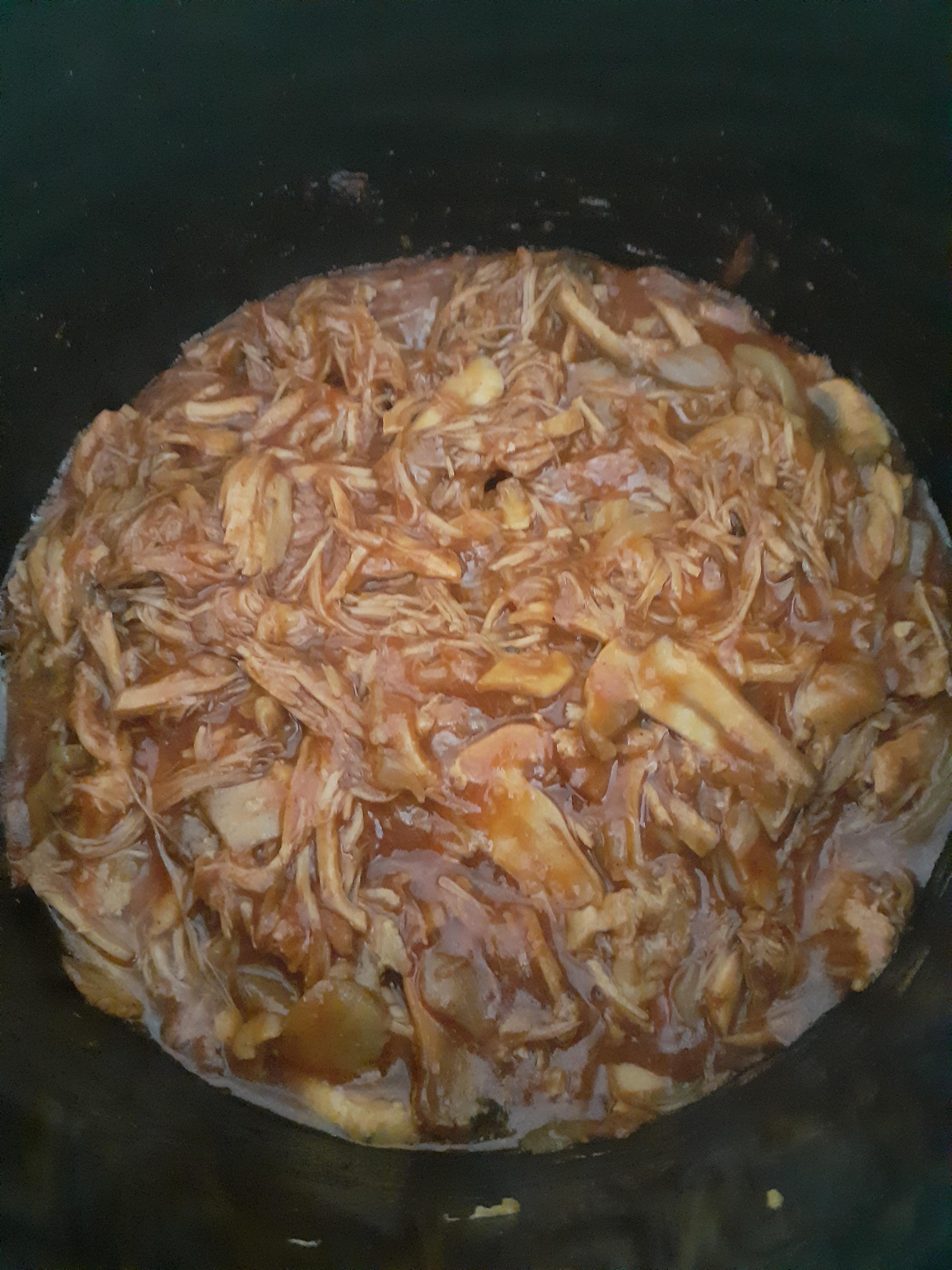 Slow Cooked Pulled Pork with Mushrooms in Barbecue Sauce r/slowcooking