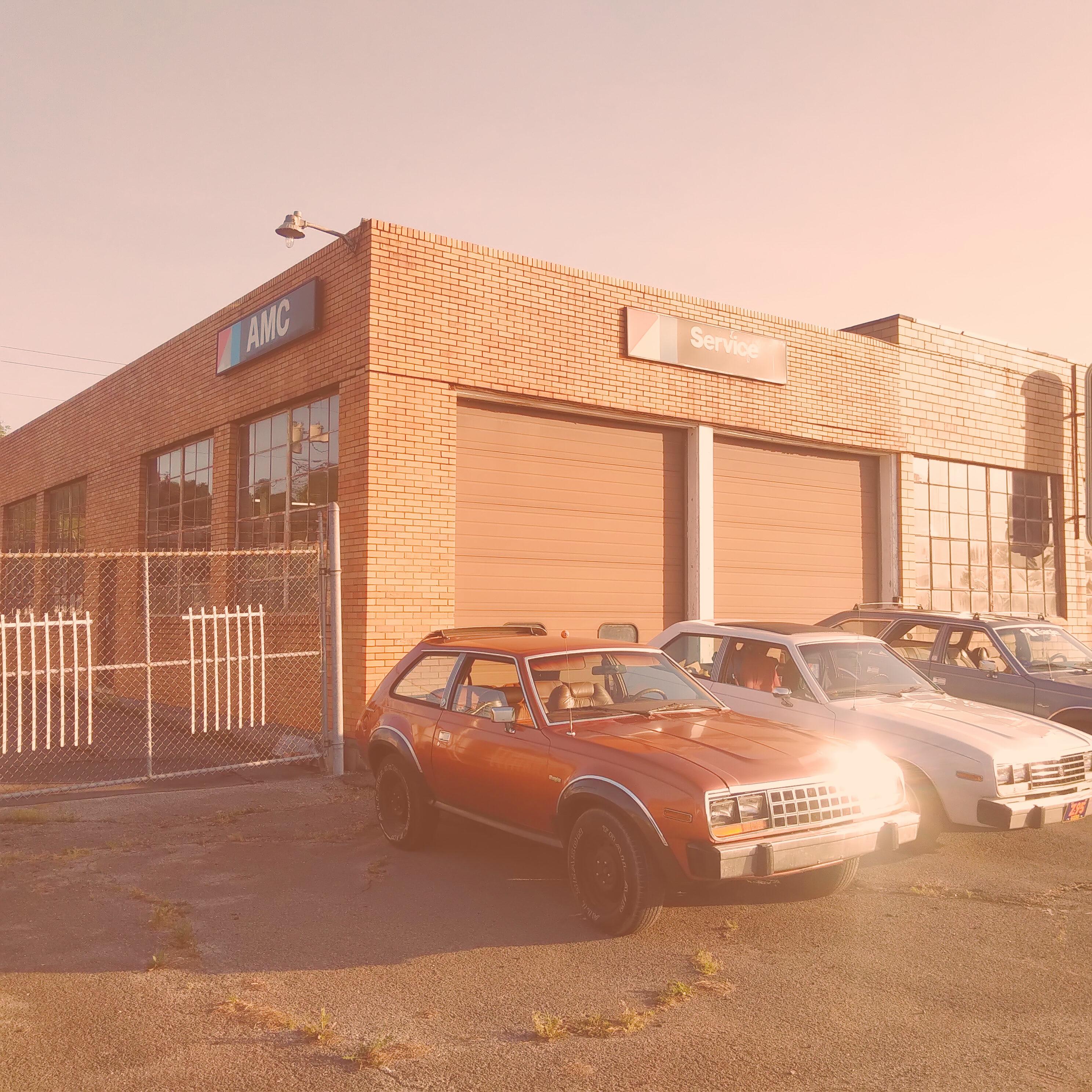 We found an old dealership! r/amc