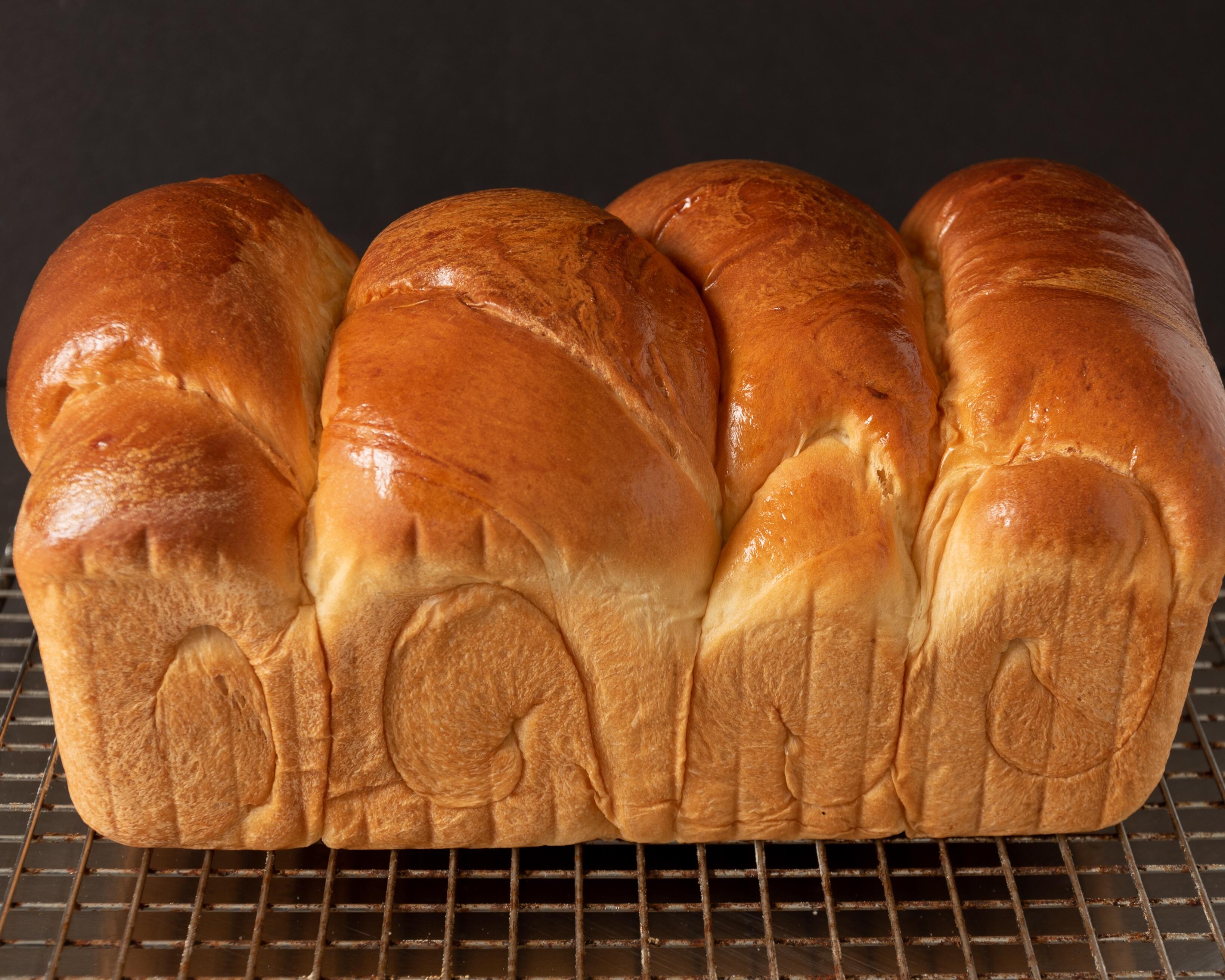 I tried the Hokkaido Milk Bread. Tasted great. r/Breadit