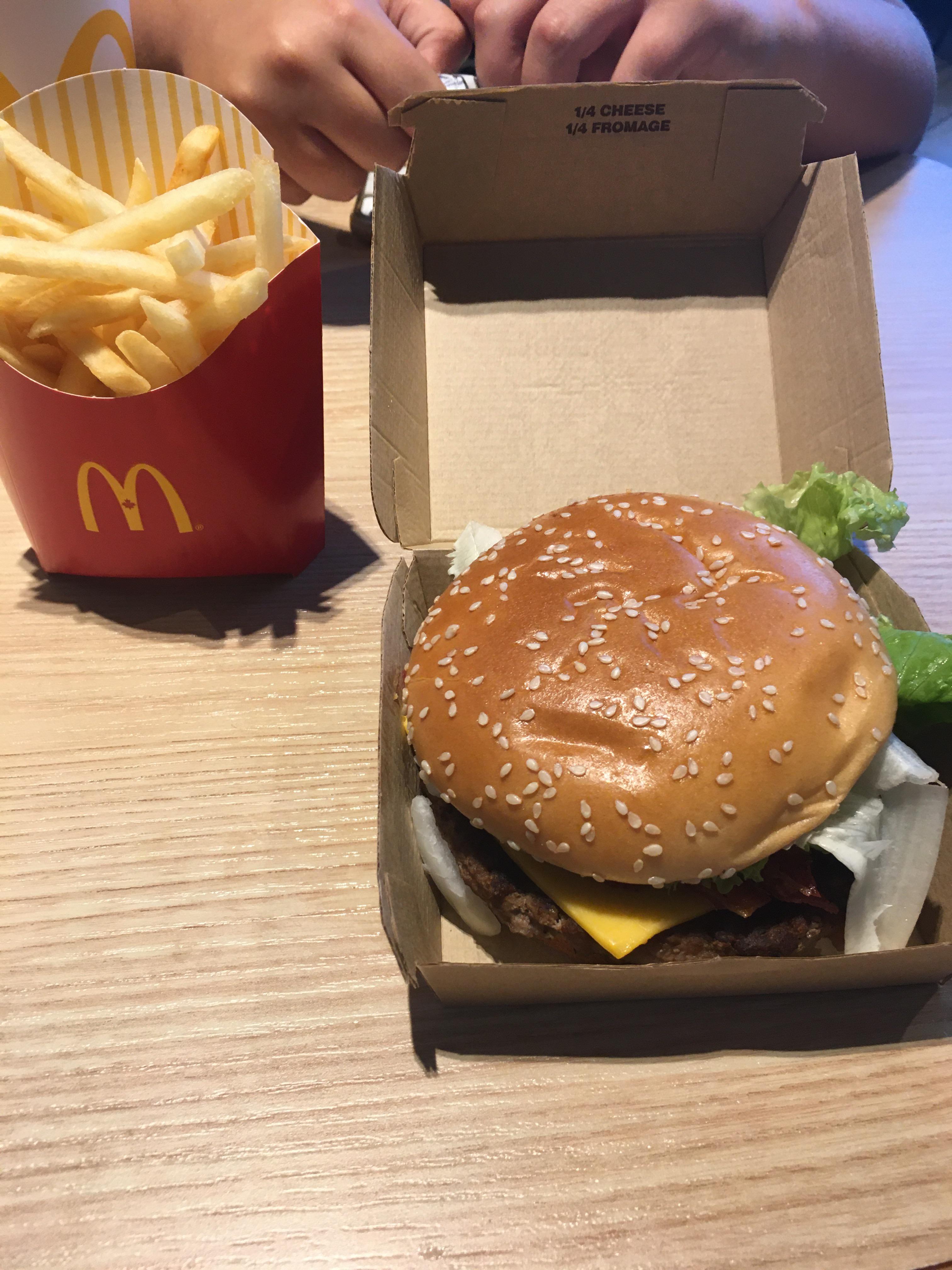 Got the Travis Scott burger in Canada, Sheesh 🥵🔥 travisscott