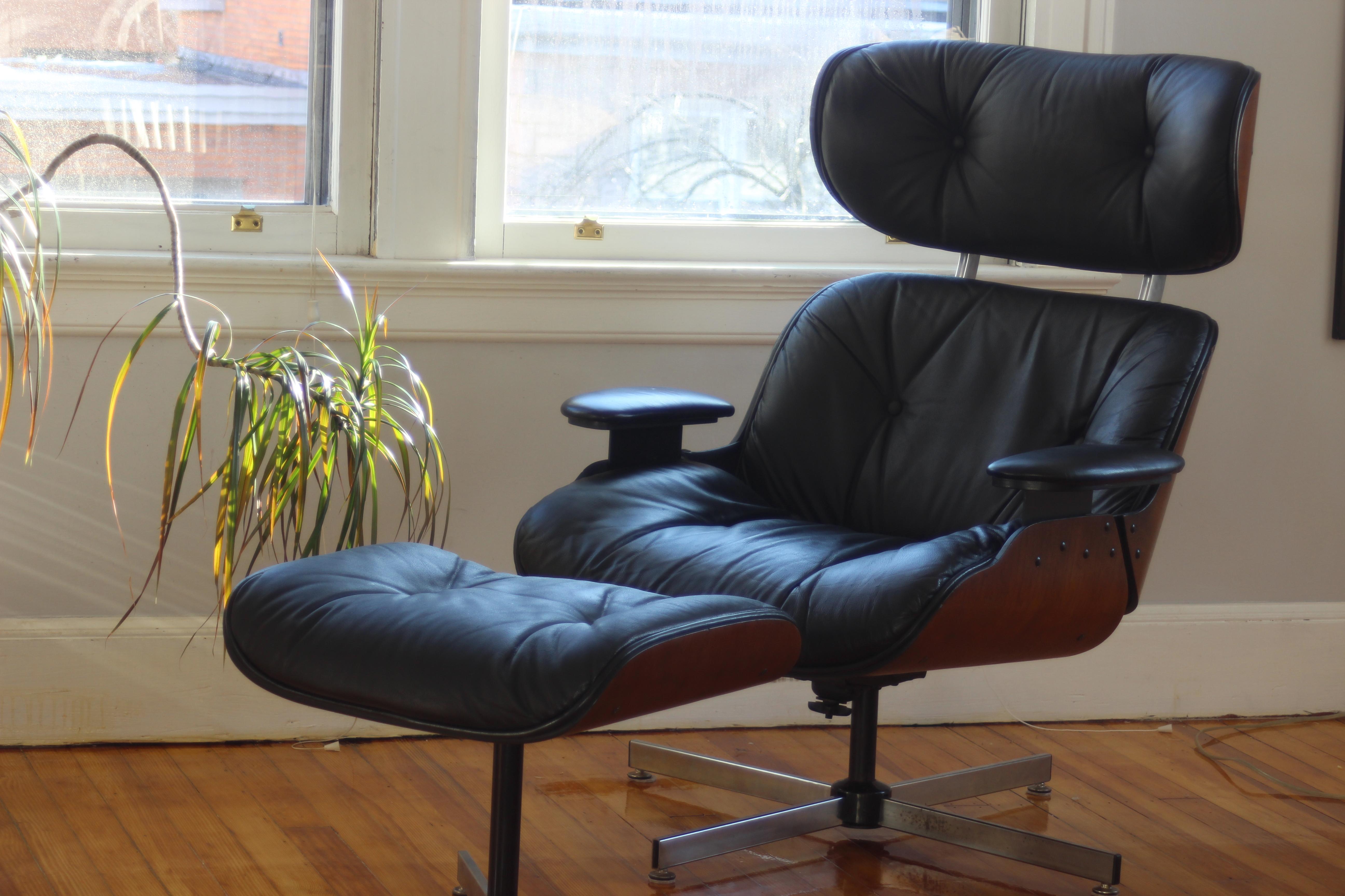 Restored a replica Eames Chair r/malelivingspace