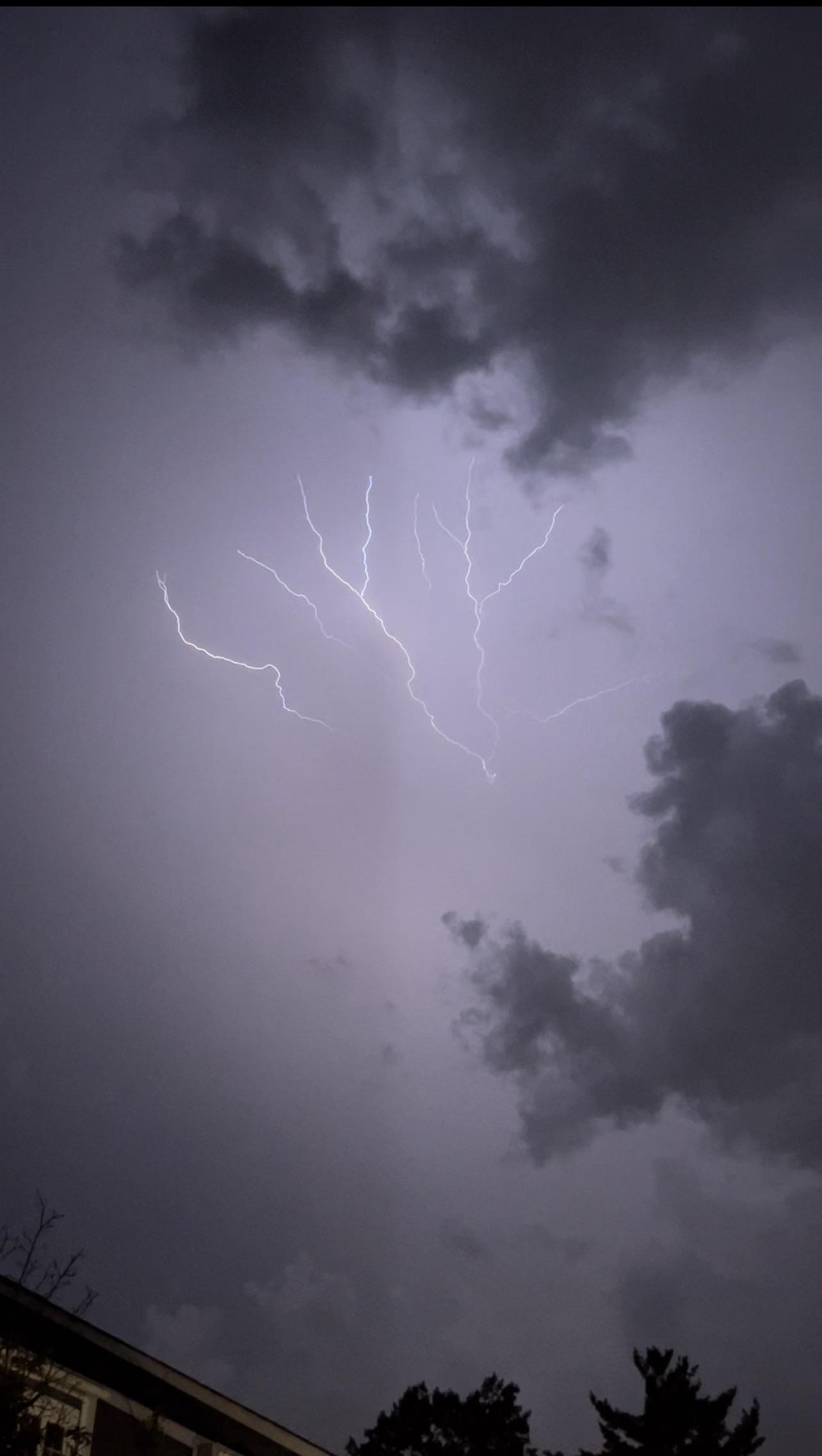 Lightning in Ohio right now Lightning
