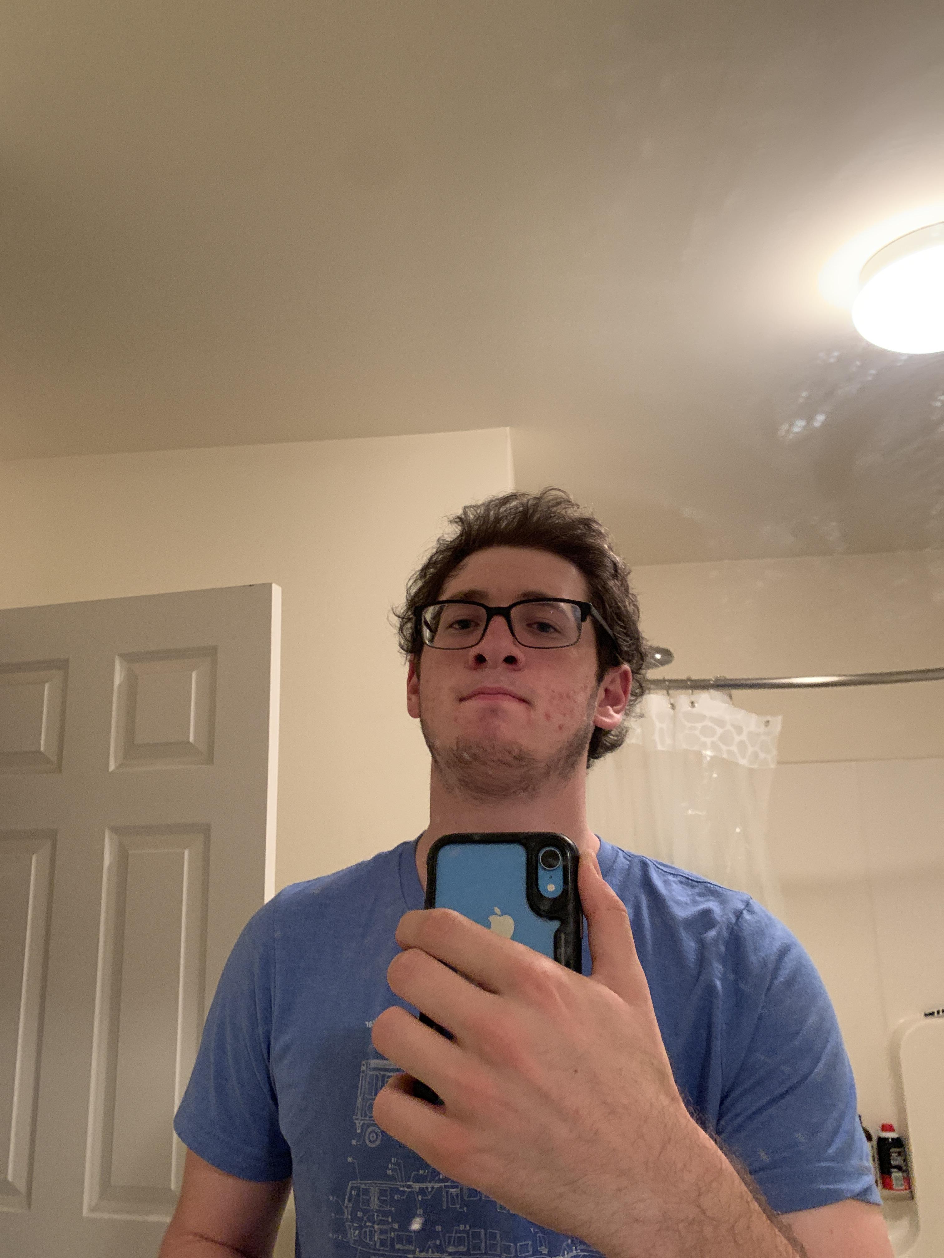 the facial/hair dysphoria is r e a l . (yes, ik i need to shave) also