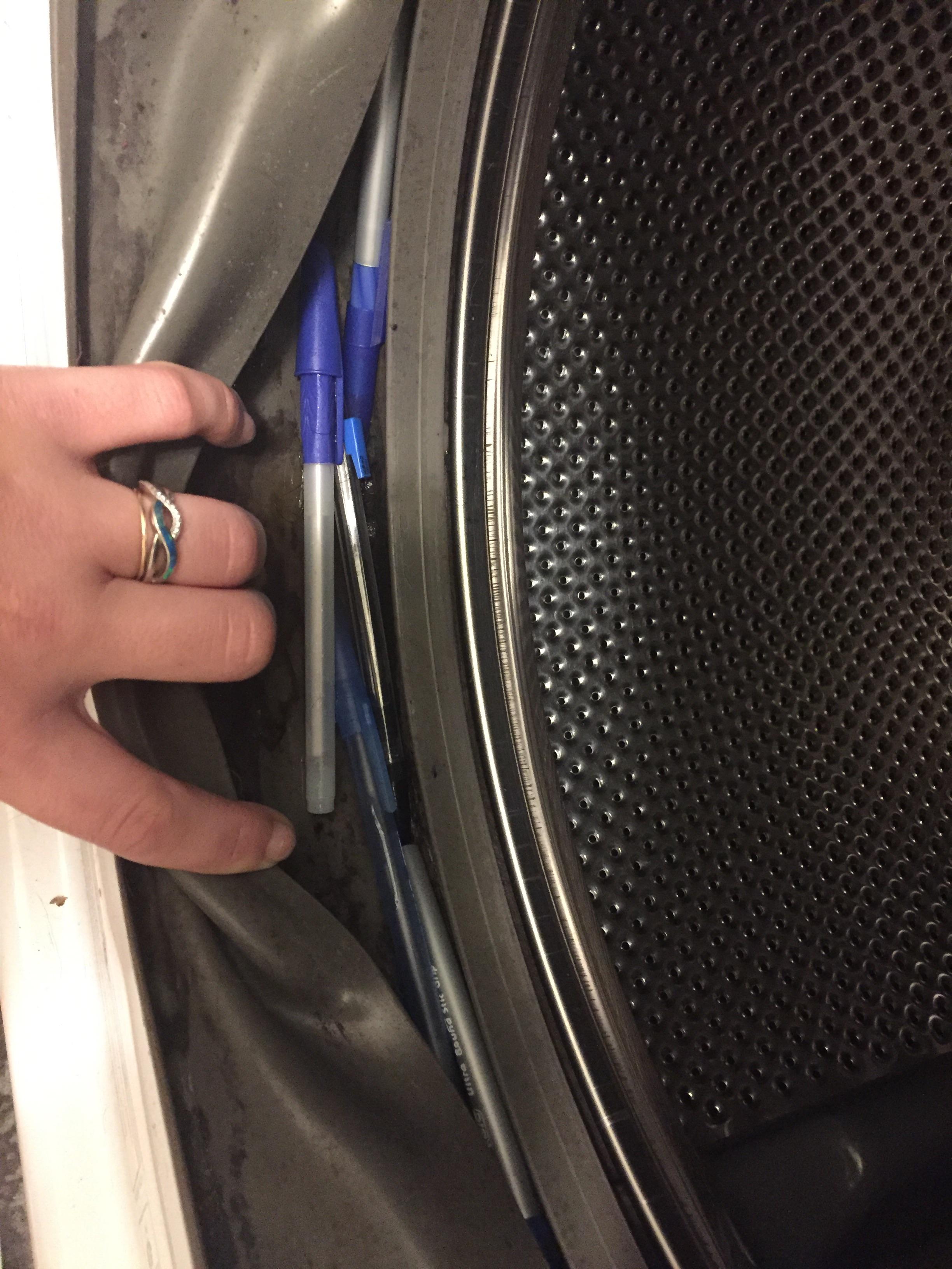 Today I found FIVE of my roommates pens in the washer. r/funny