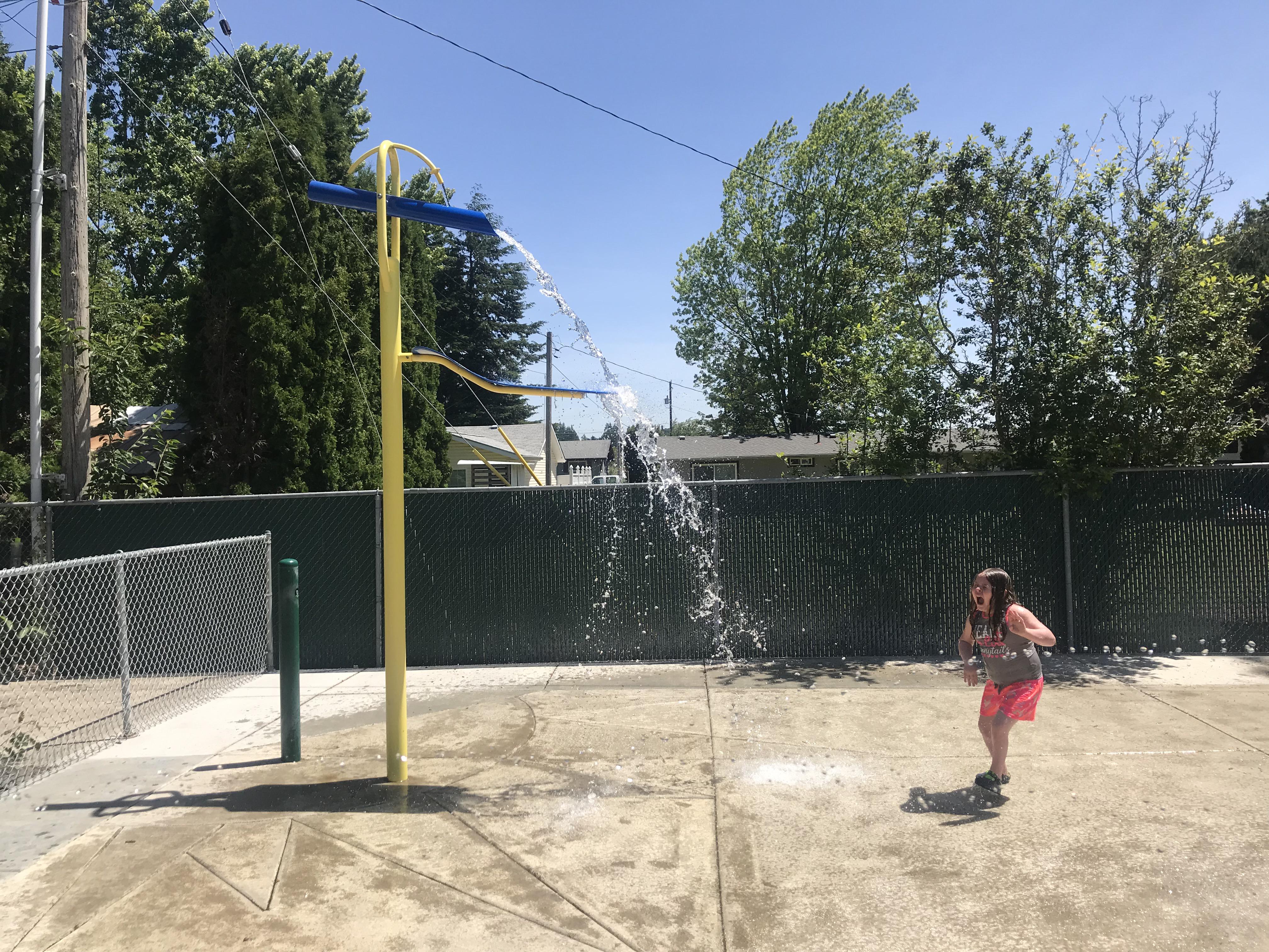 Awesome day for the splash pad Aumsville! r/oregon