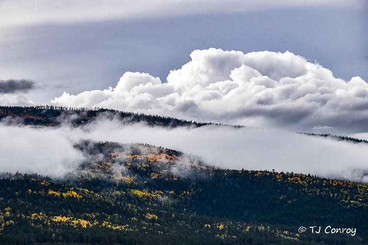 "Autumn Ridgeline" [OC] [750 X 500] Black Lake, New Mexico, 2022. r