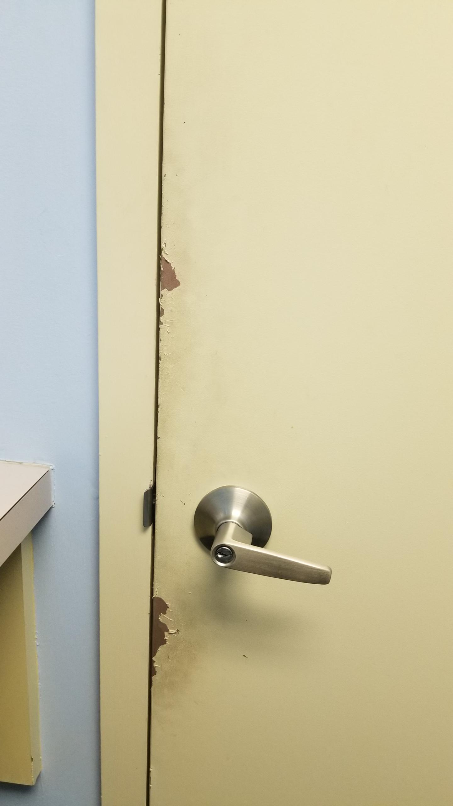 How to fresh old clinic door with peeling paint with thr least effort