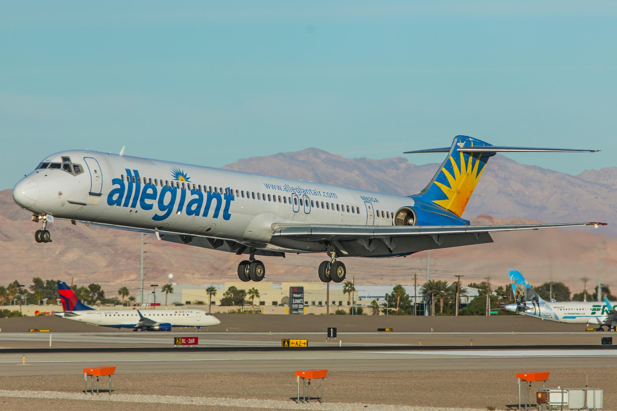 who else wants to fly on a md80 for the last time a few airlines still