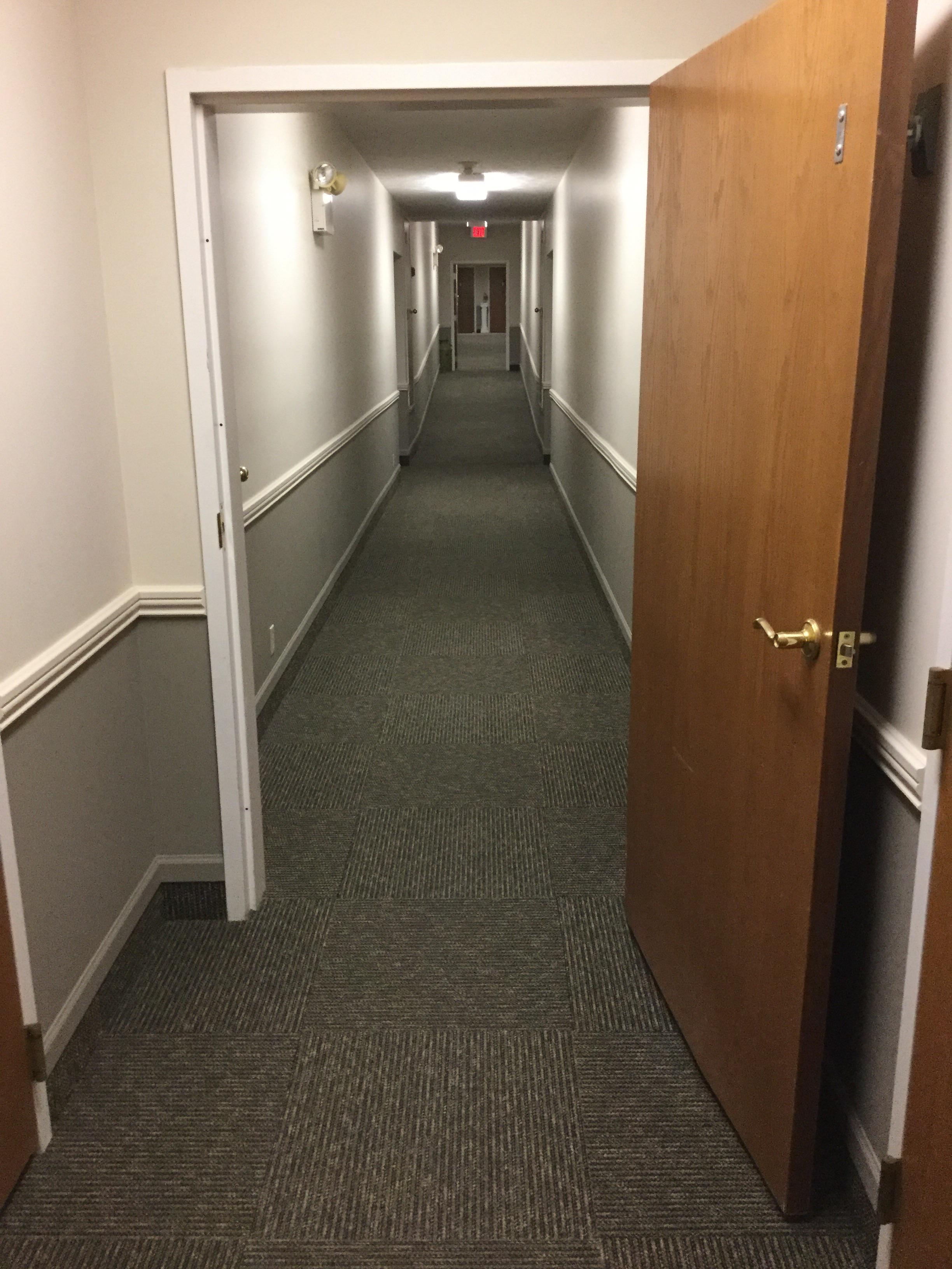 This apartment building’s hallway is an incline. r/mildlyinteresting