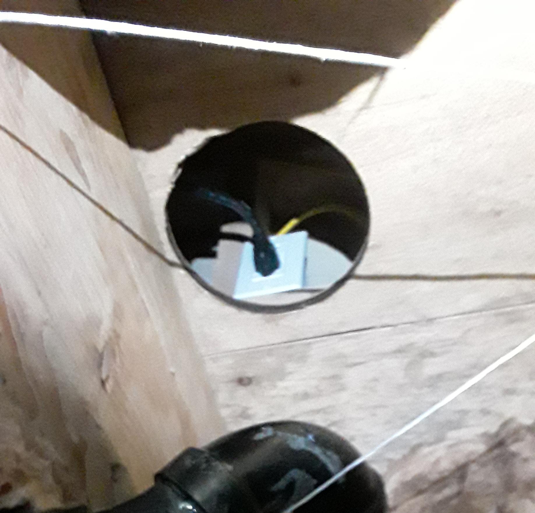 Jacuzzi tub GFCI access hole r/electricians