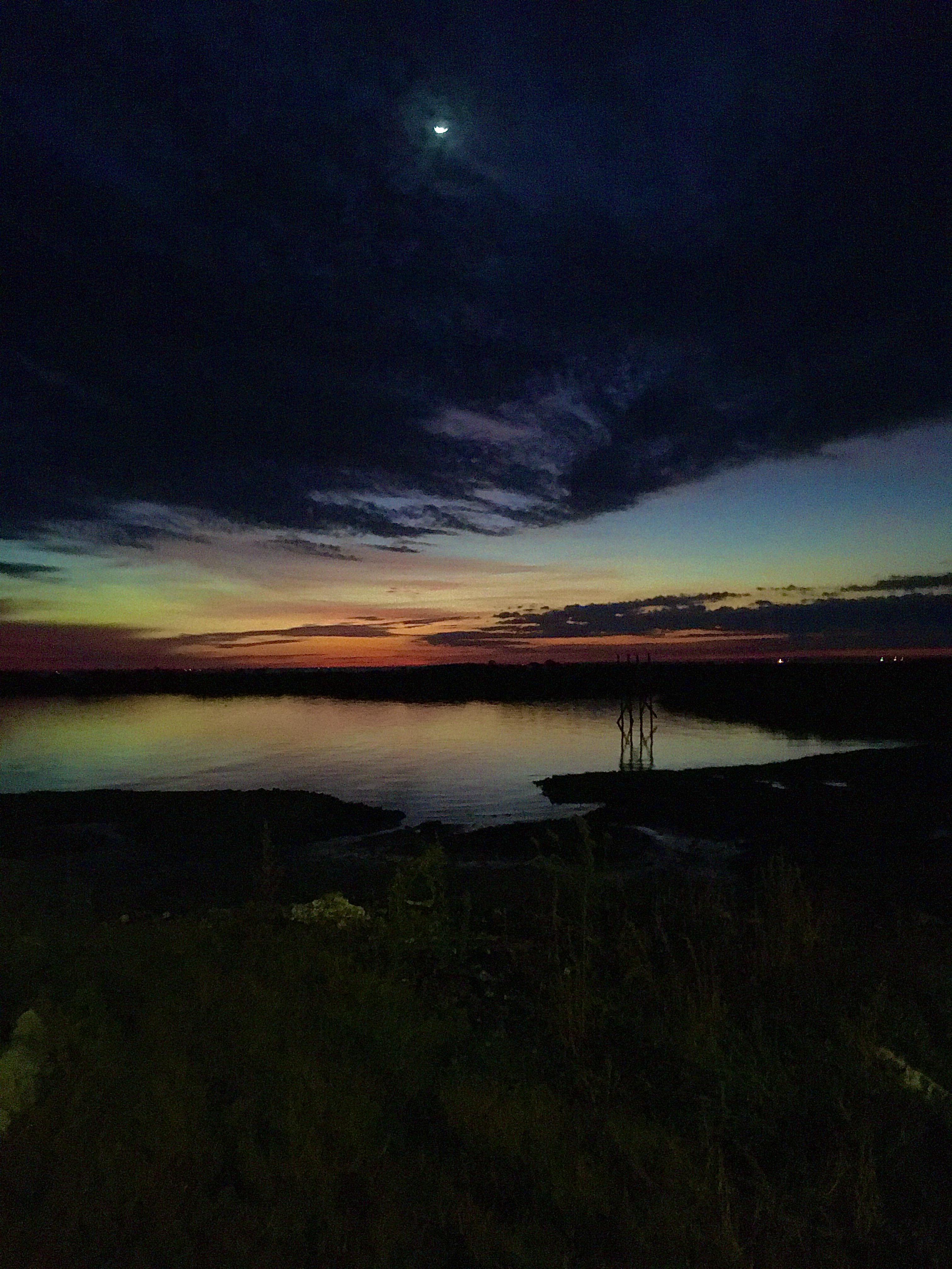 A chilly morning from Crocheron, Maryland r/Images