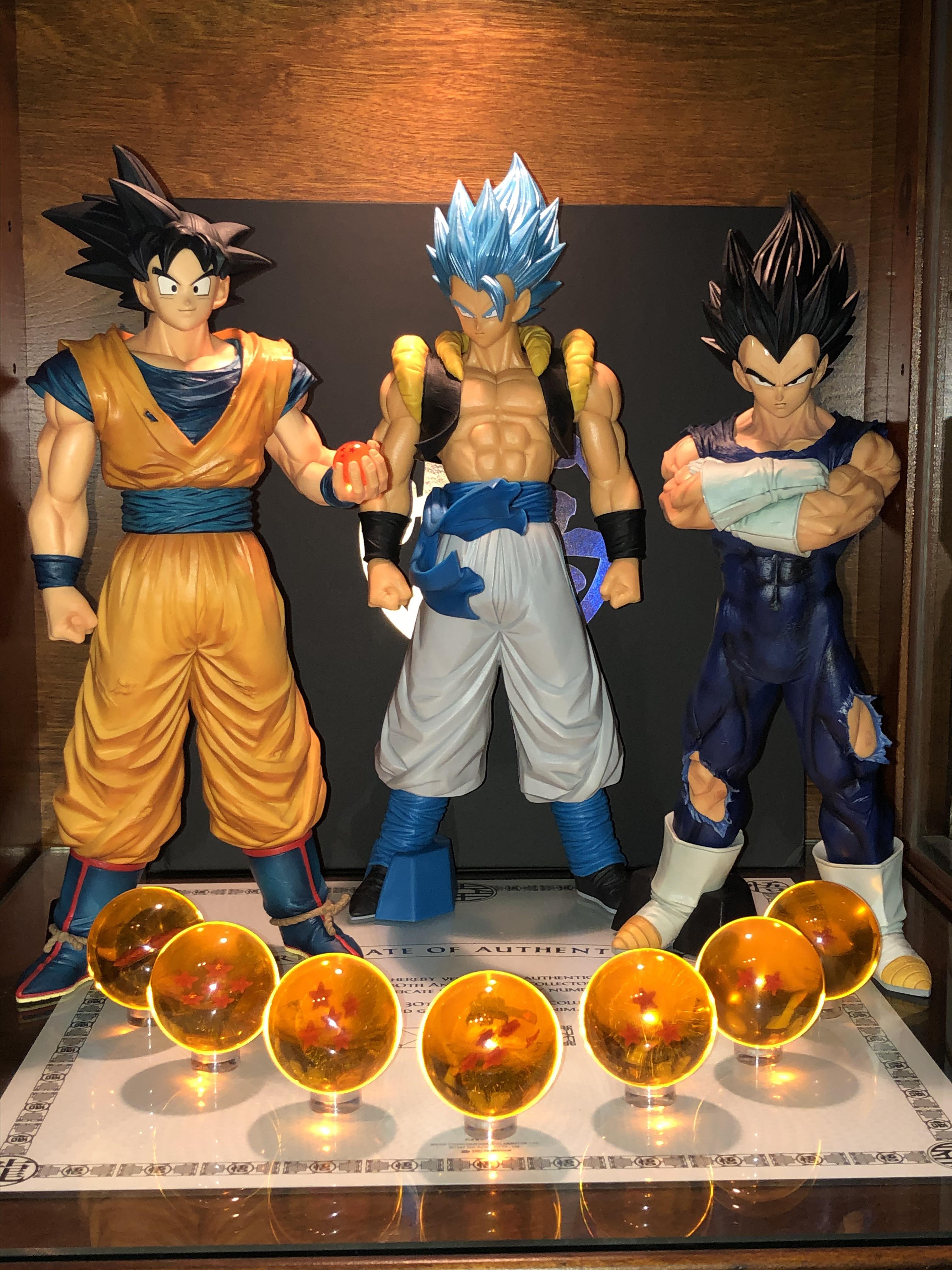 Gogeta, Vegeta, Goku dragon ball statue display r/dbz