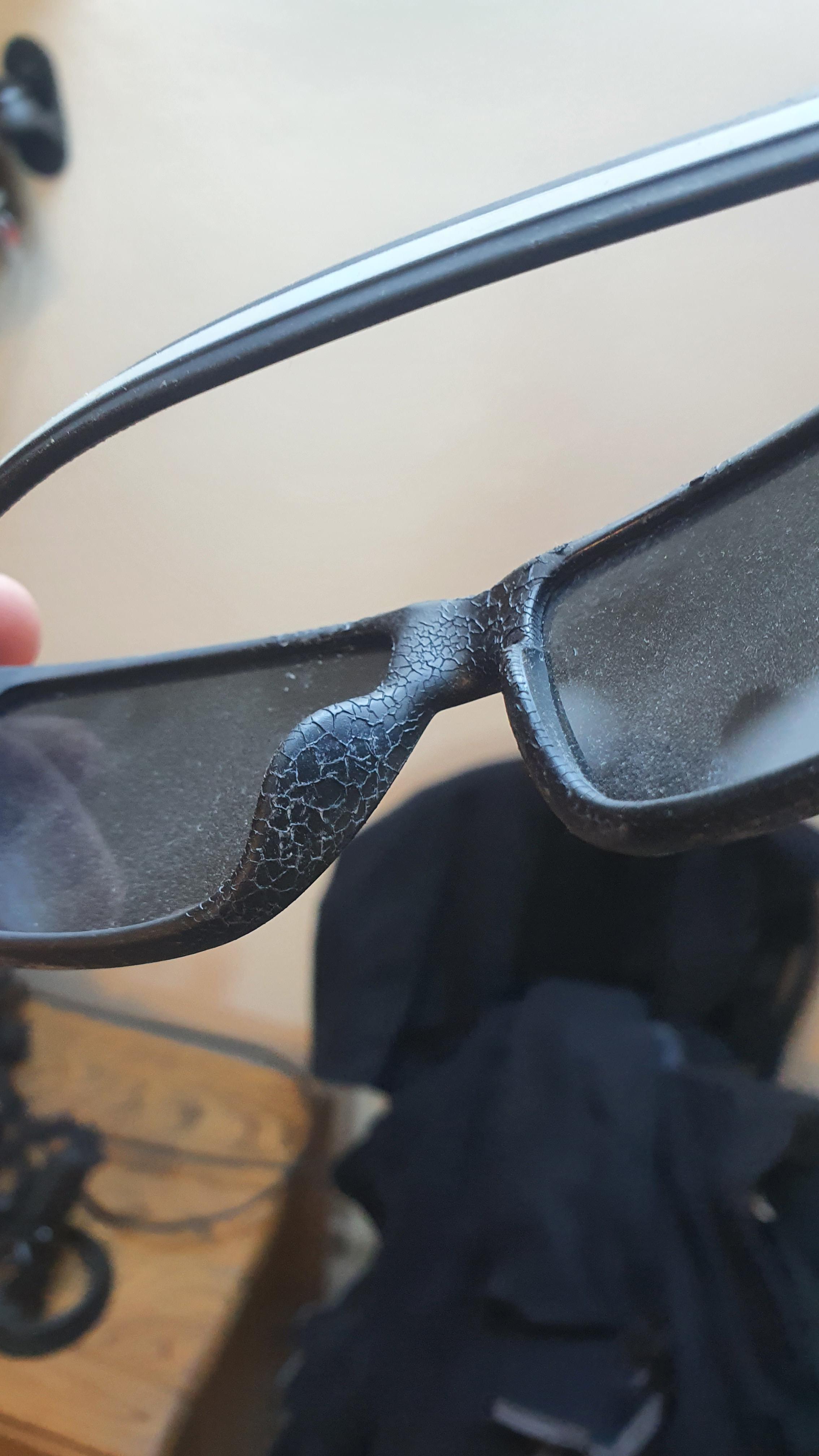 [SUN Care] My sunglasses do this while wearing sunscreen, its like the