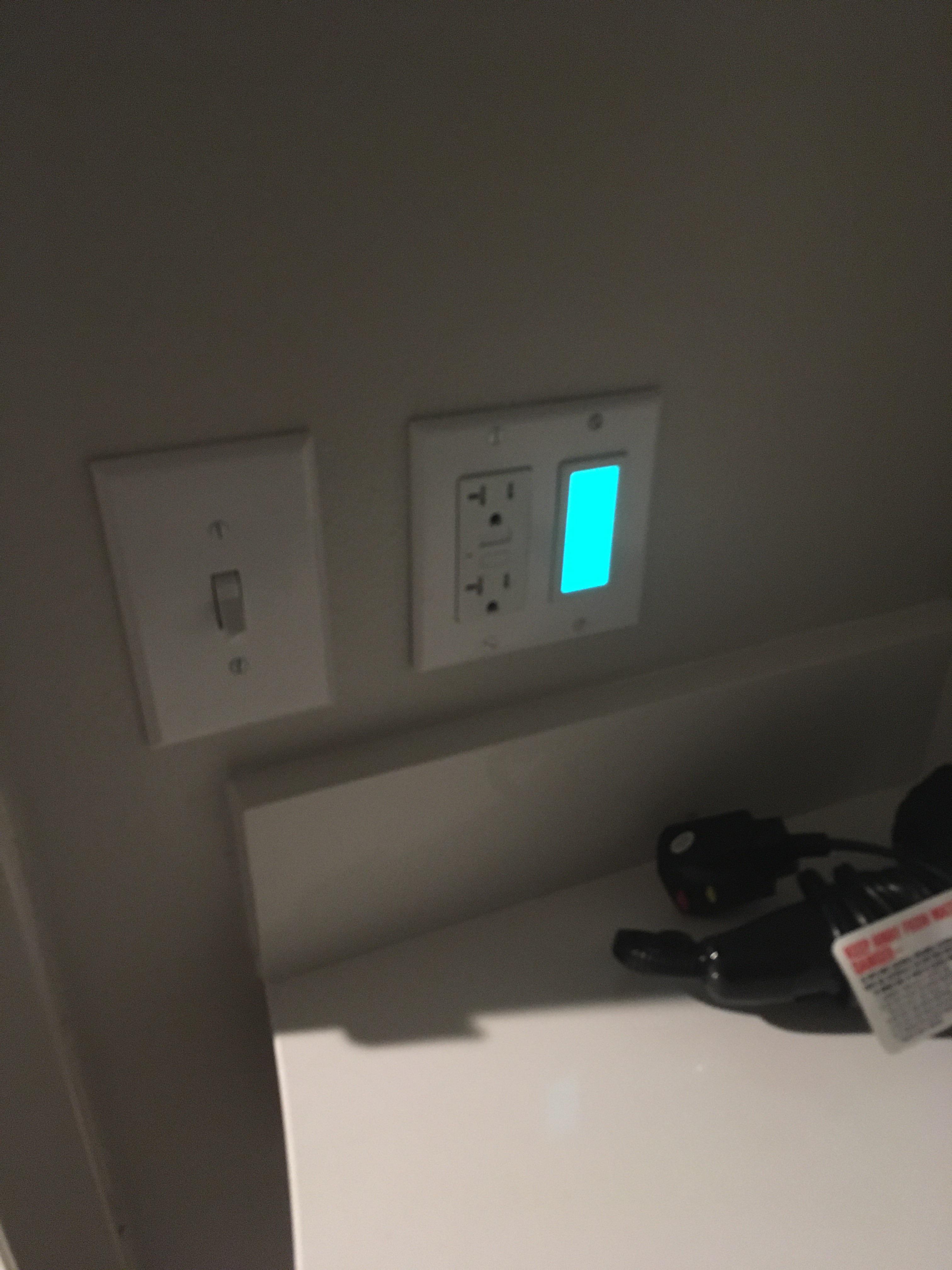 Never seen a hardwired nightlight like this. Pretty cool. r/electricians