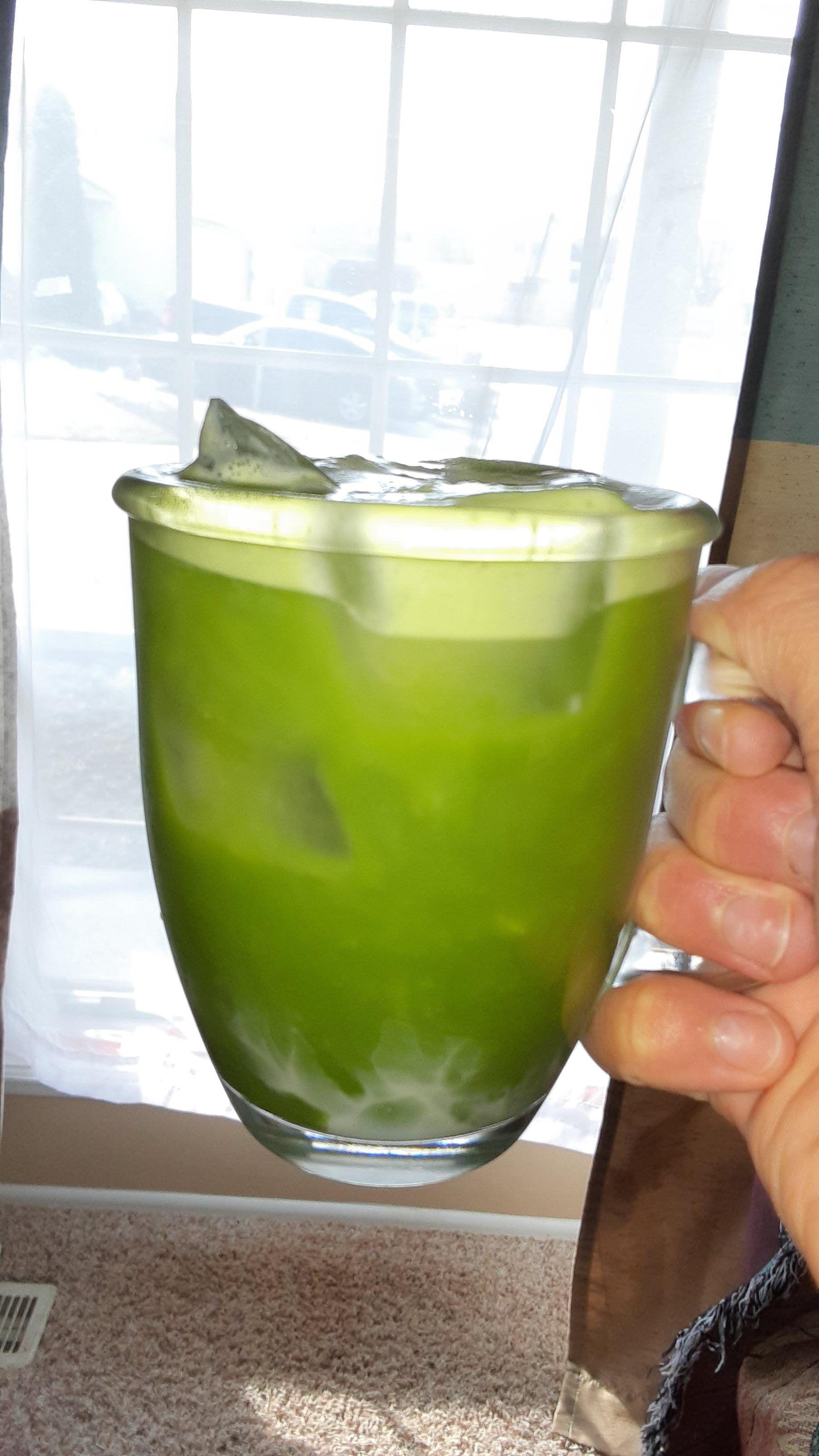 lovely iced matcha with honey, sugar, and almond milk r/tea