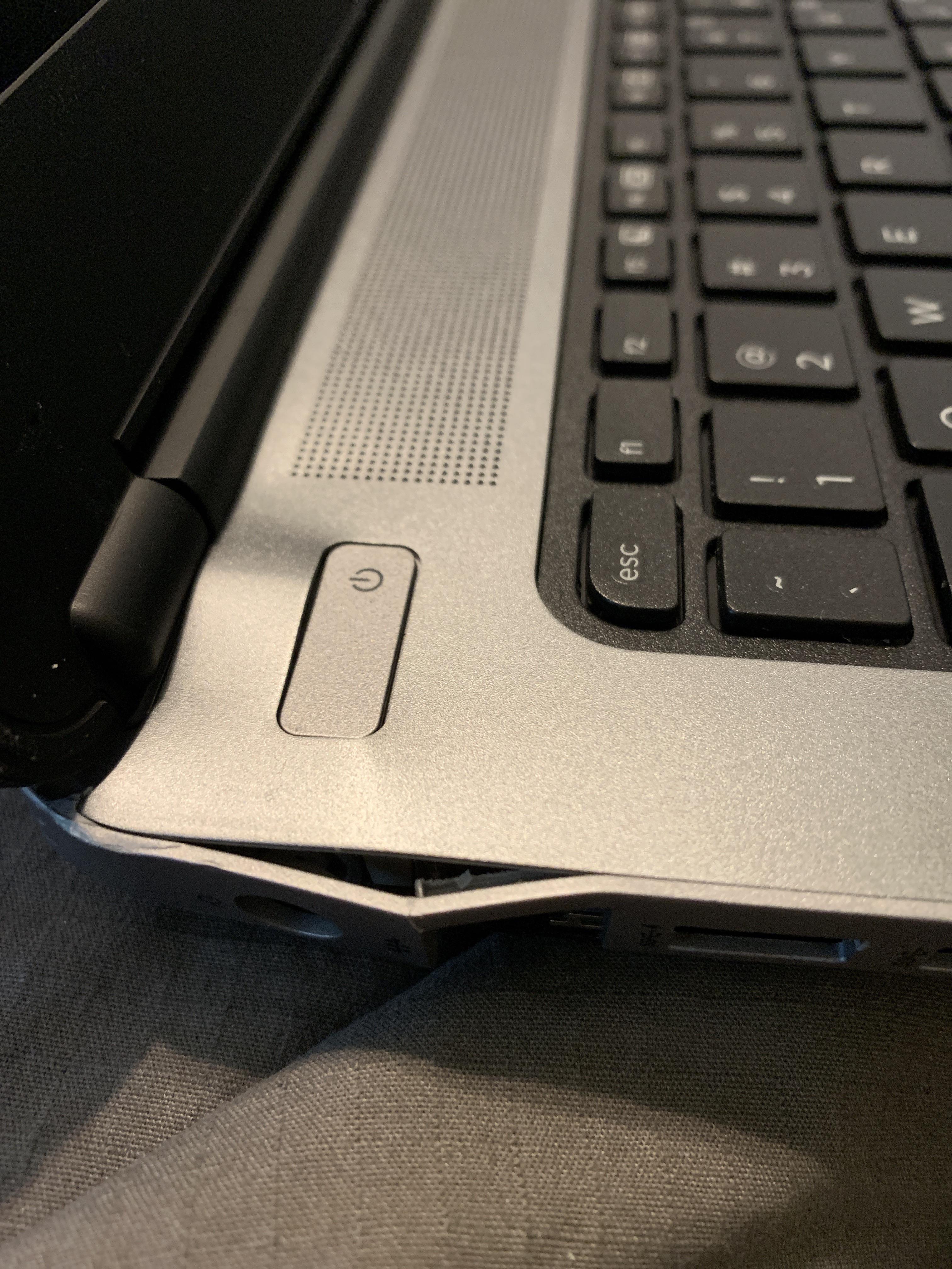 Staples ‘refurbished’ laptop. r/techsupportgore