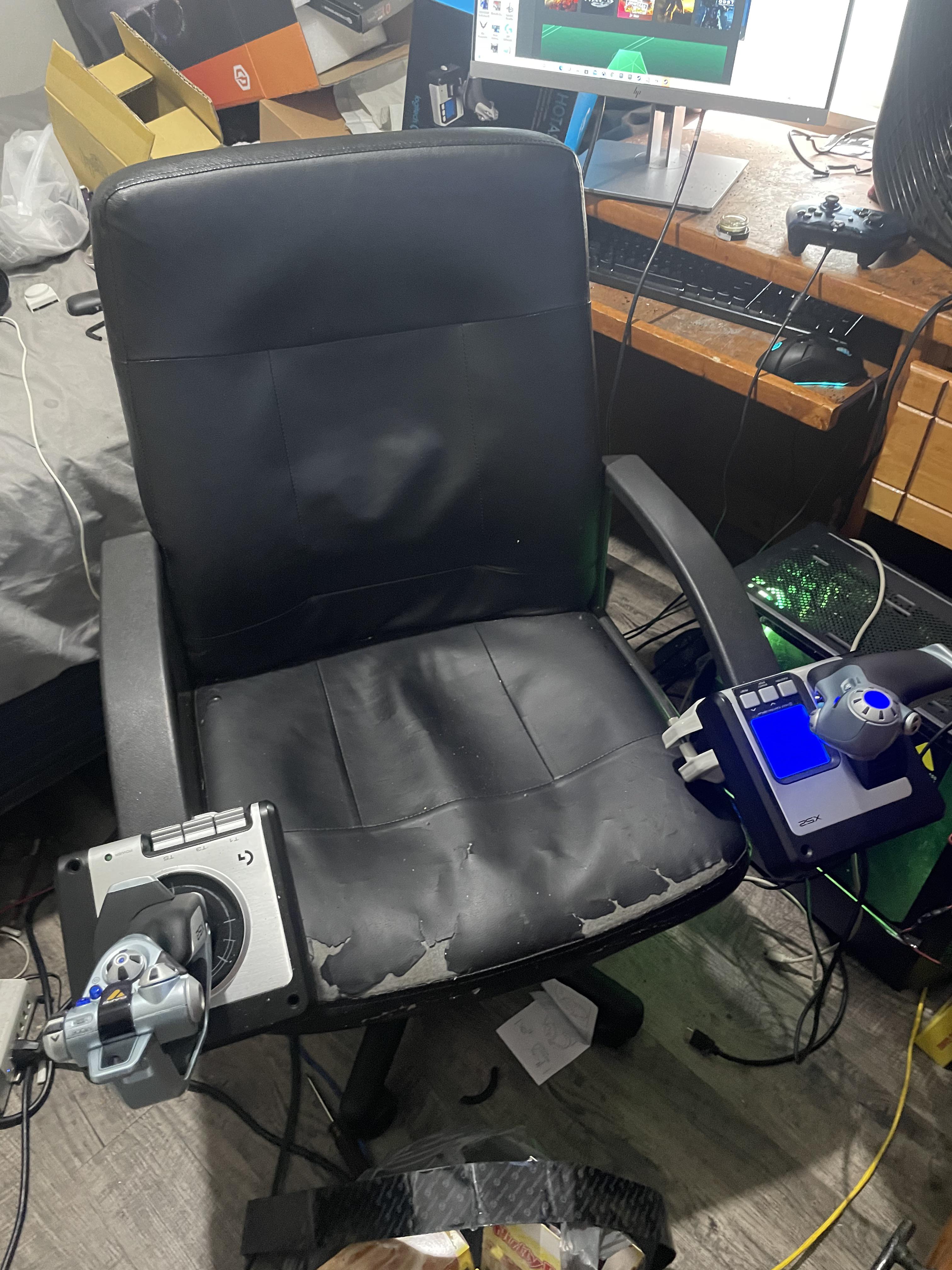 Old office chair elite dangerous set up r/hotas