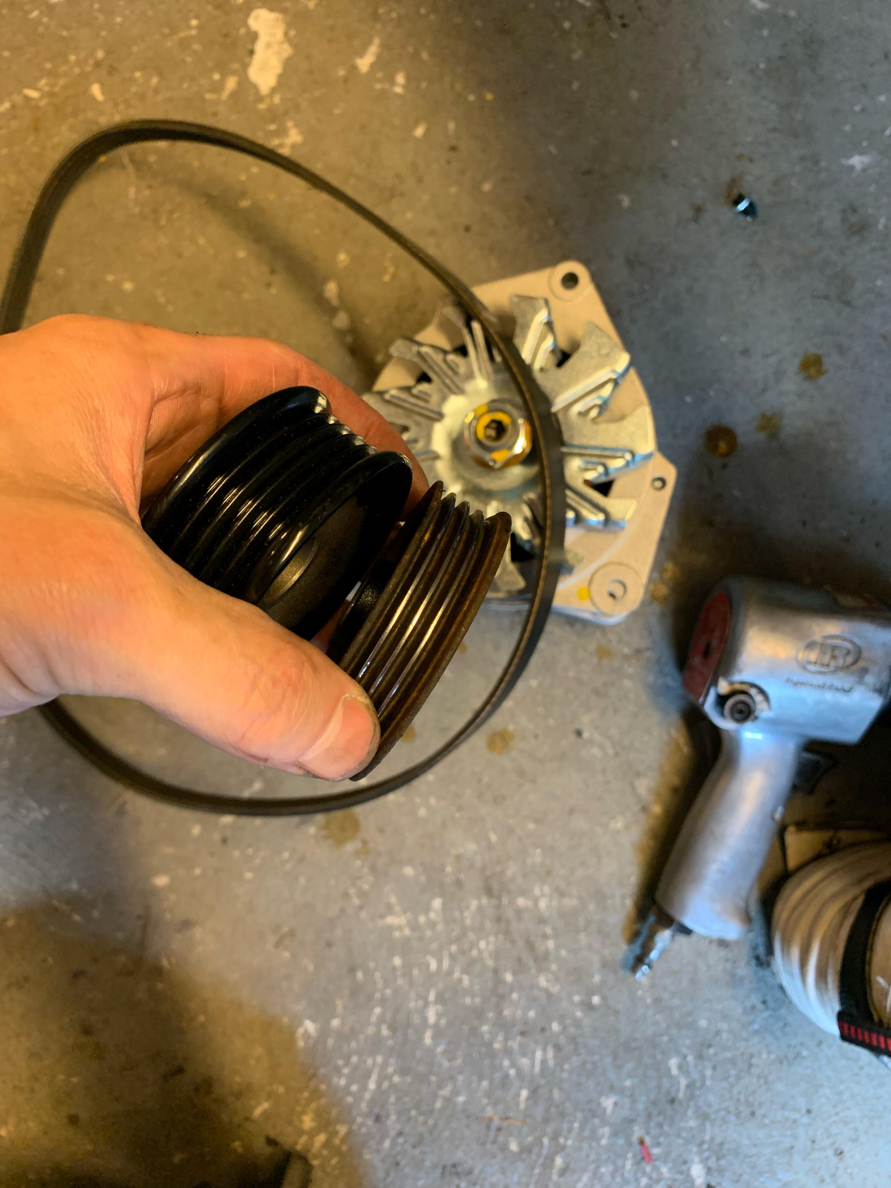 Does everyone leave the gm pulley on the alternator or where to find a
