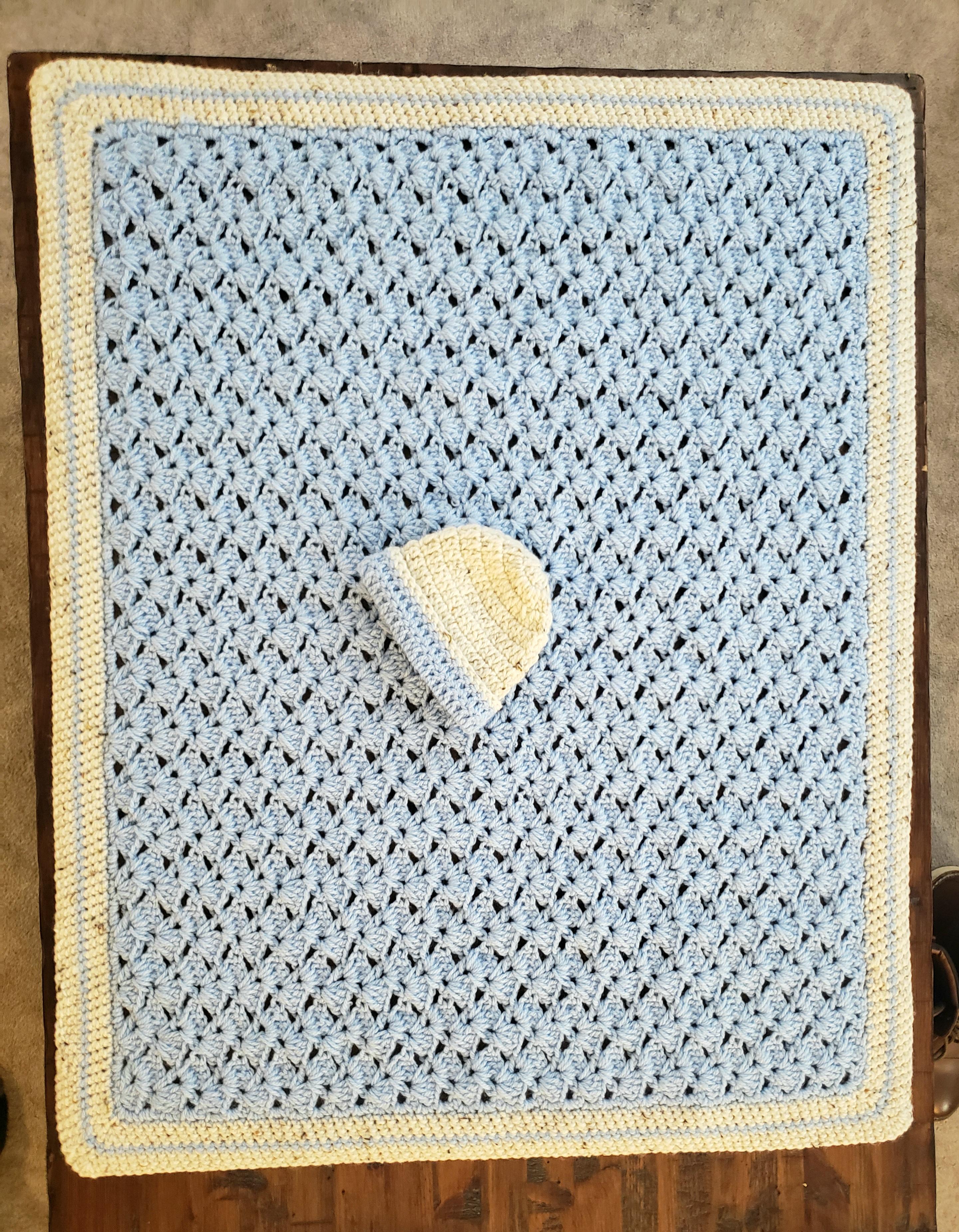 Finished baby hat and blanket! r/crochet