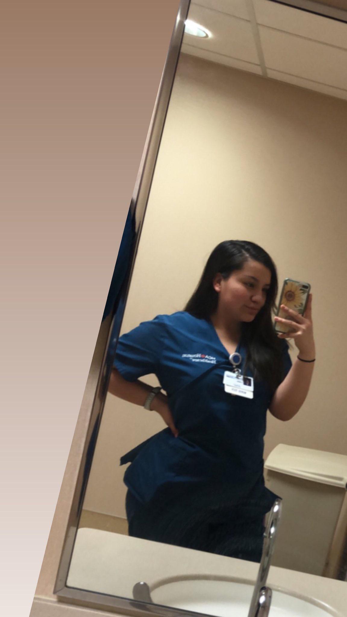 Latina nurse : latinas