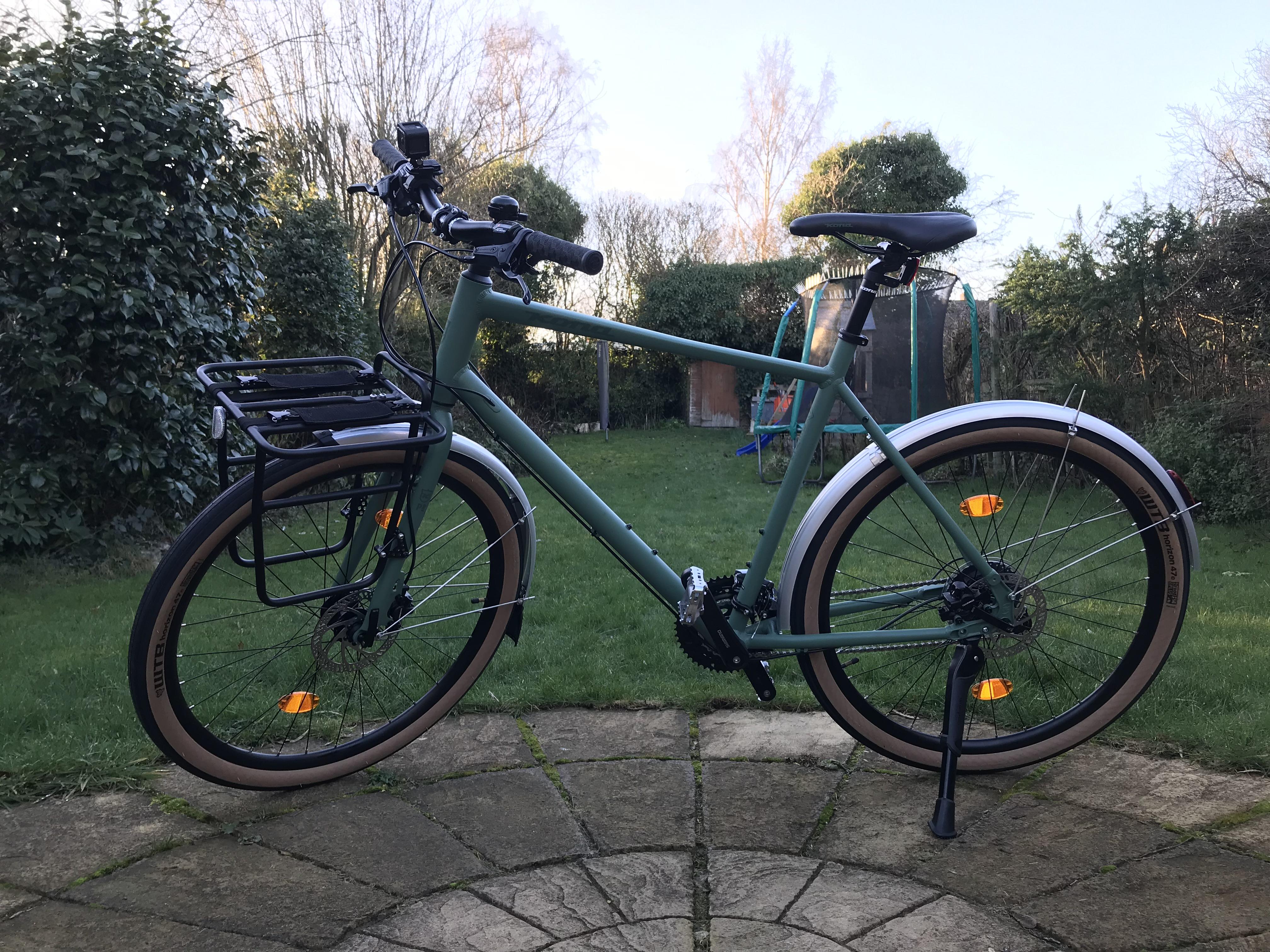 Build complete, Specialized Pizza Rack, Shimano SPD pedals and SKS