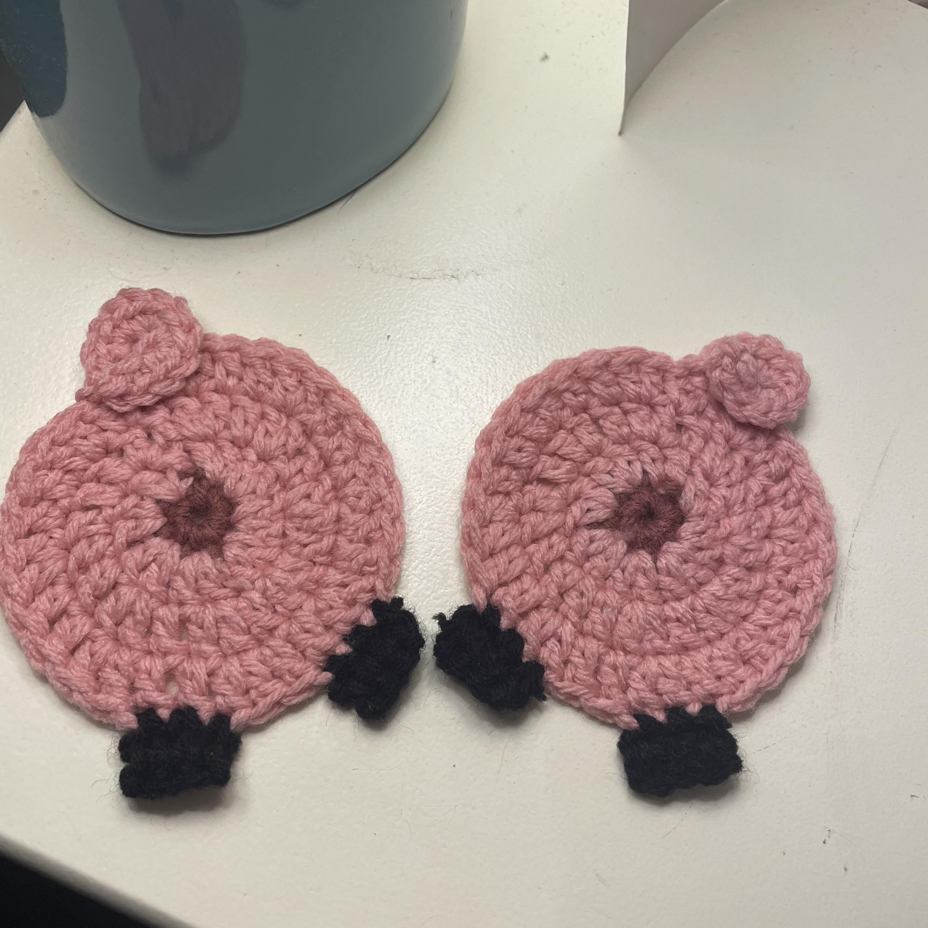 piggy buttholes (petty gift update) r/crochet