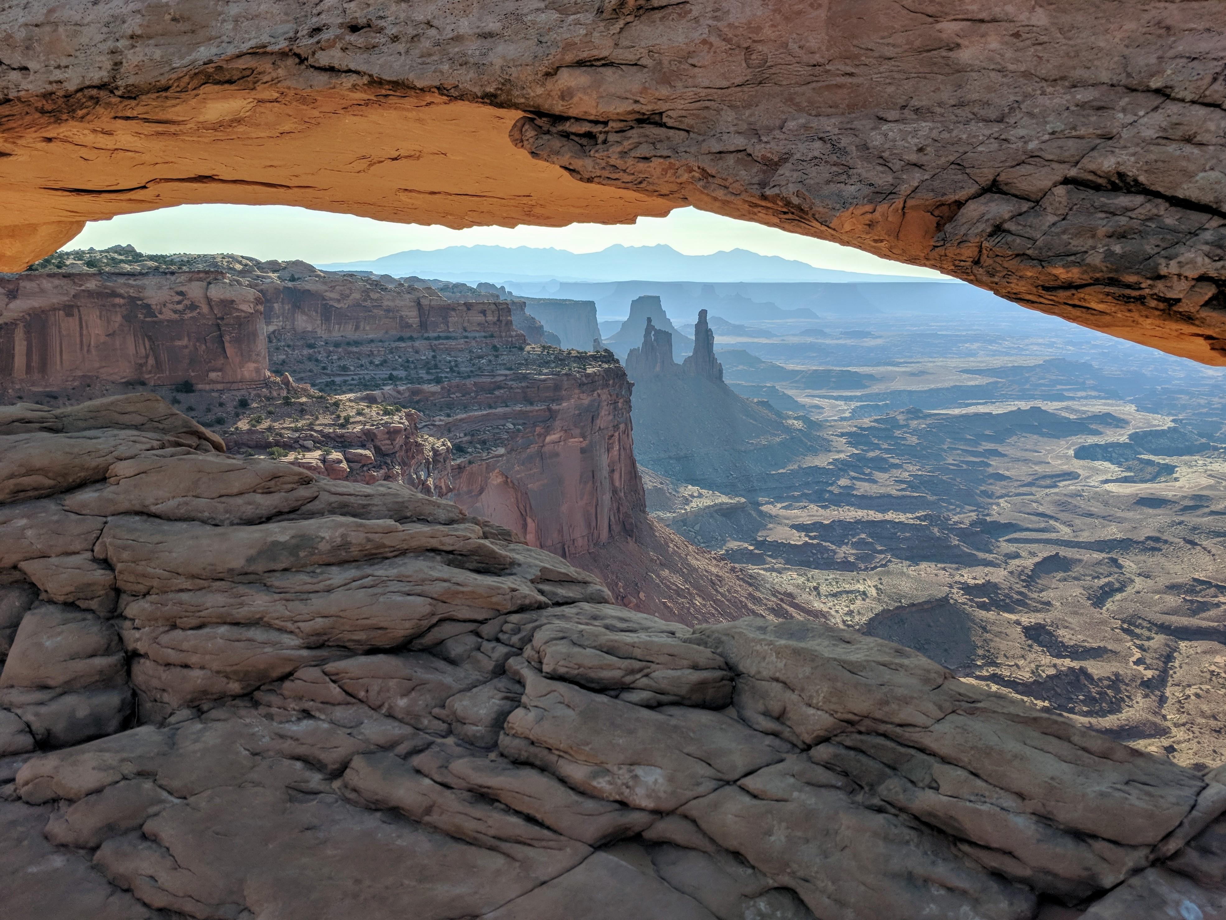 Looking through Mesa Arch at Canyonlands National Park, Utah [OC