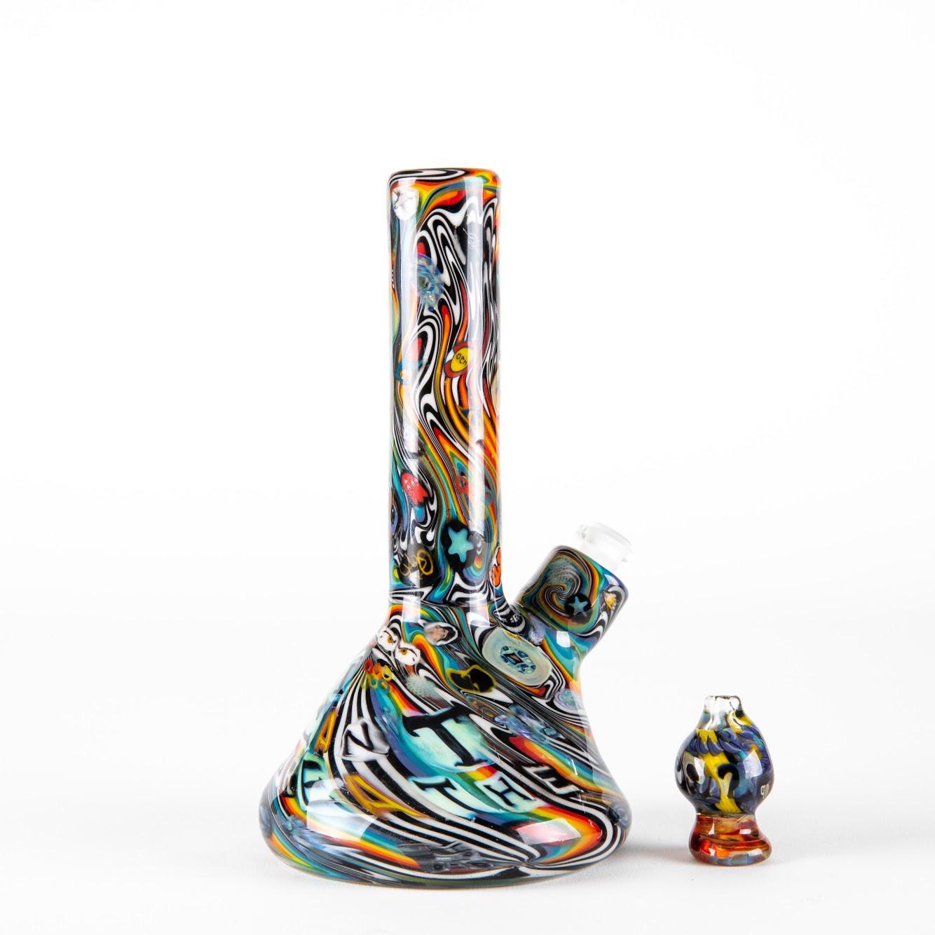 How best to light glass art to reduce reflections? Maybe a Polarizer