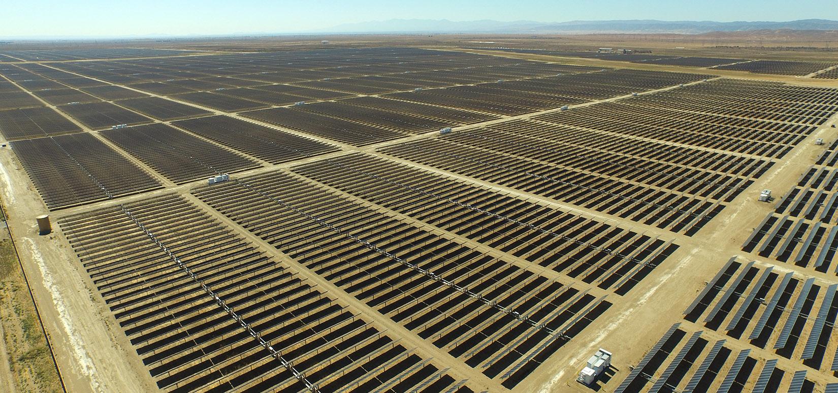 Solar Star is a 579megawatt (MWAC) photovoltaic power station near
