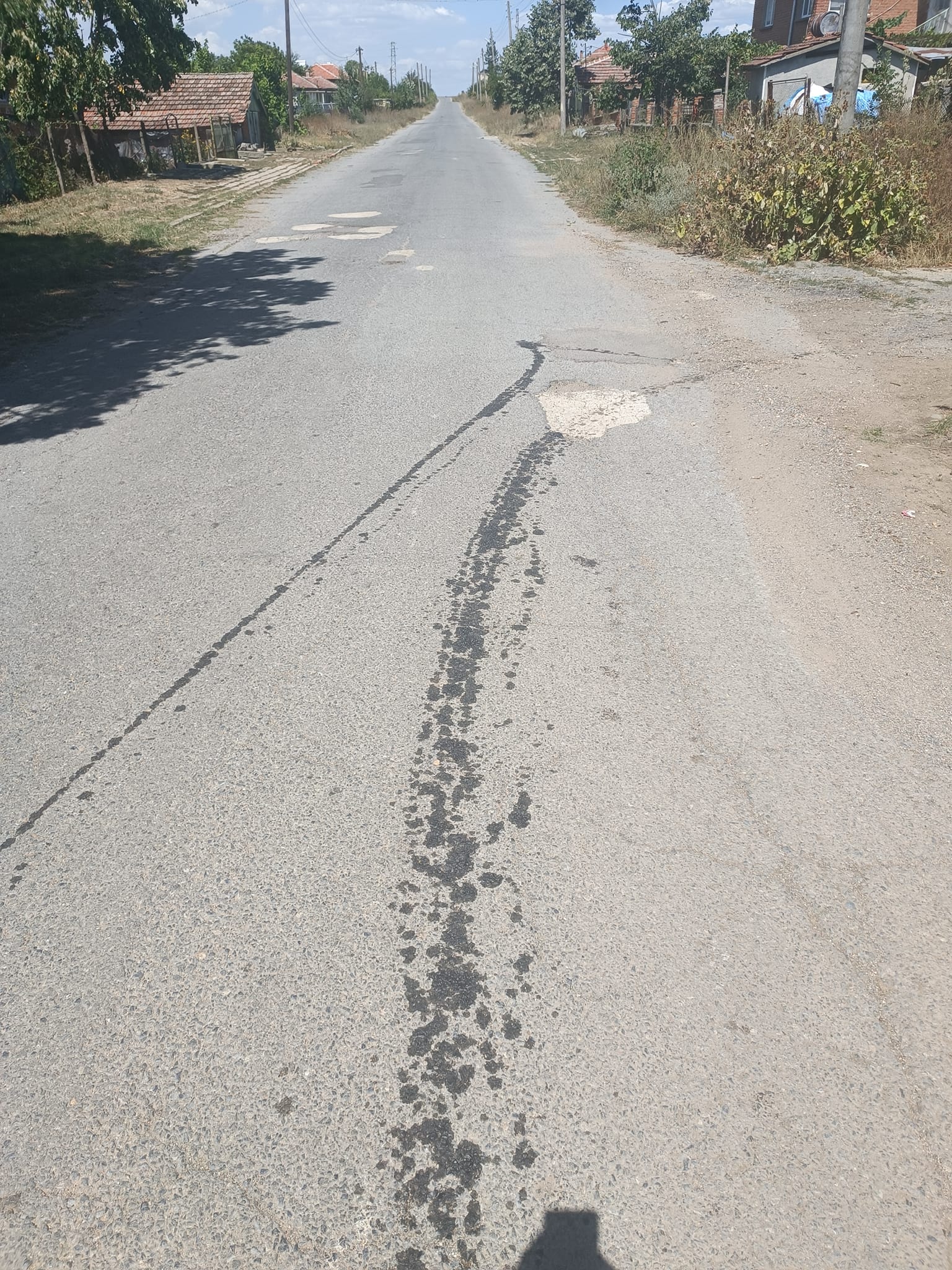 Out and back, literally a halfmile round trip. 8 litres (8.5 quarts