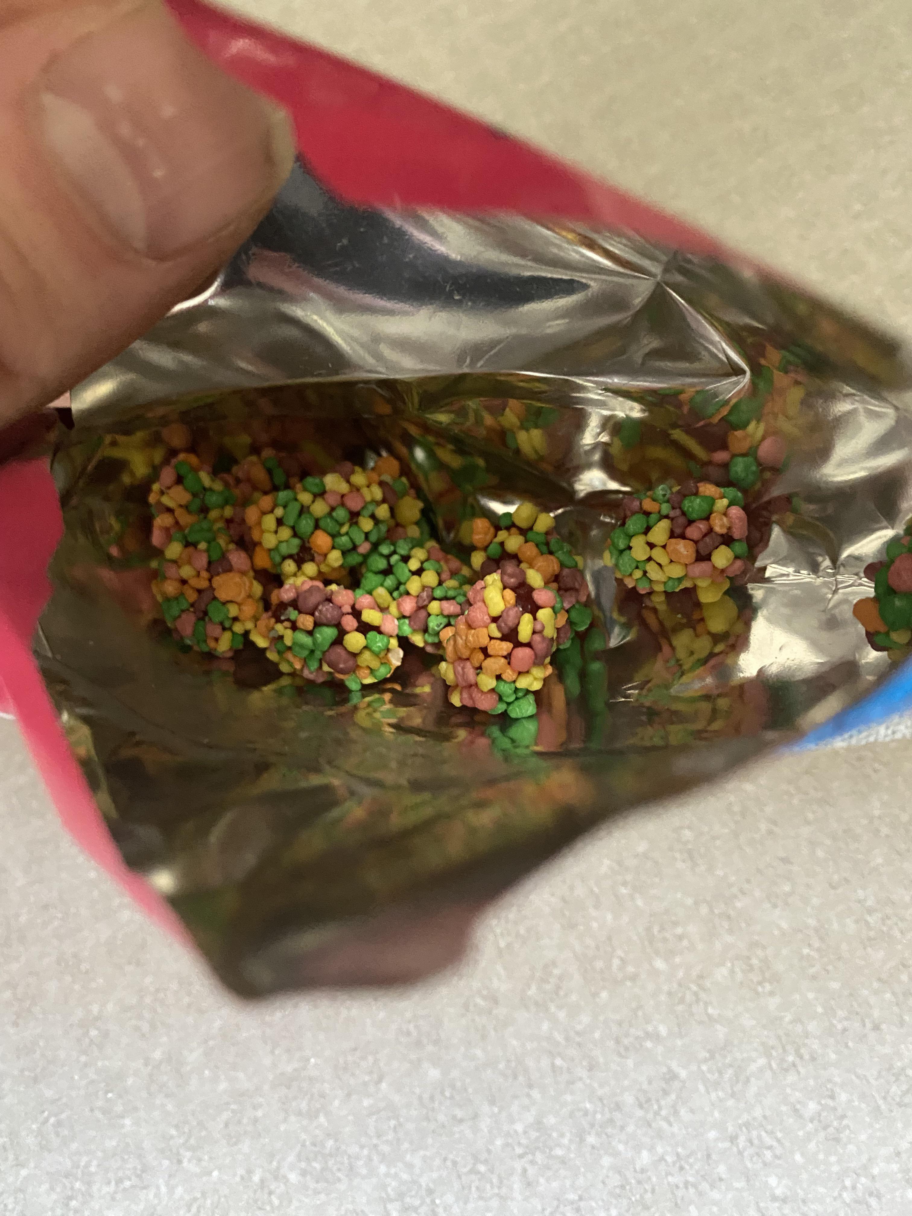If cat litter poop was candy r/mildlyinteresting