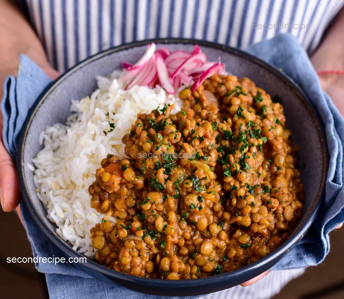 Horse gram lentils with rice or flatbread is very filling and