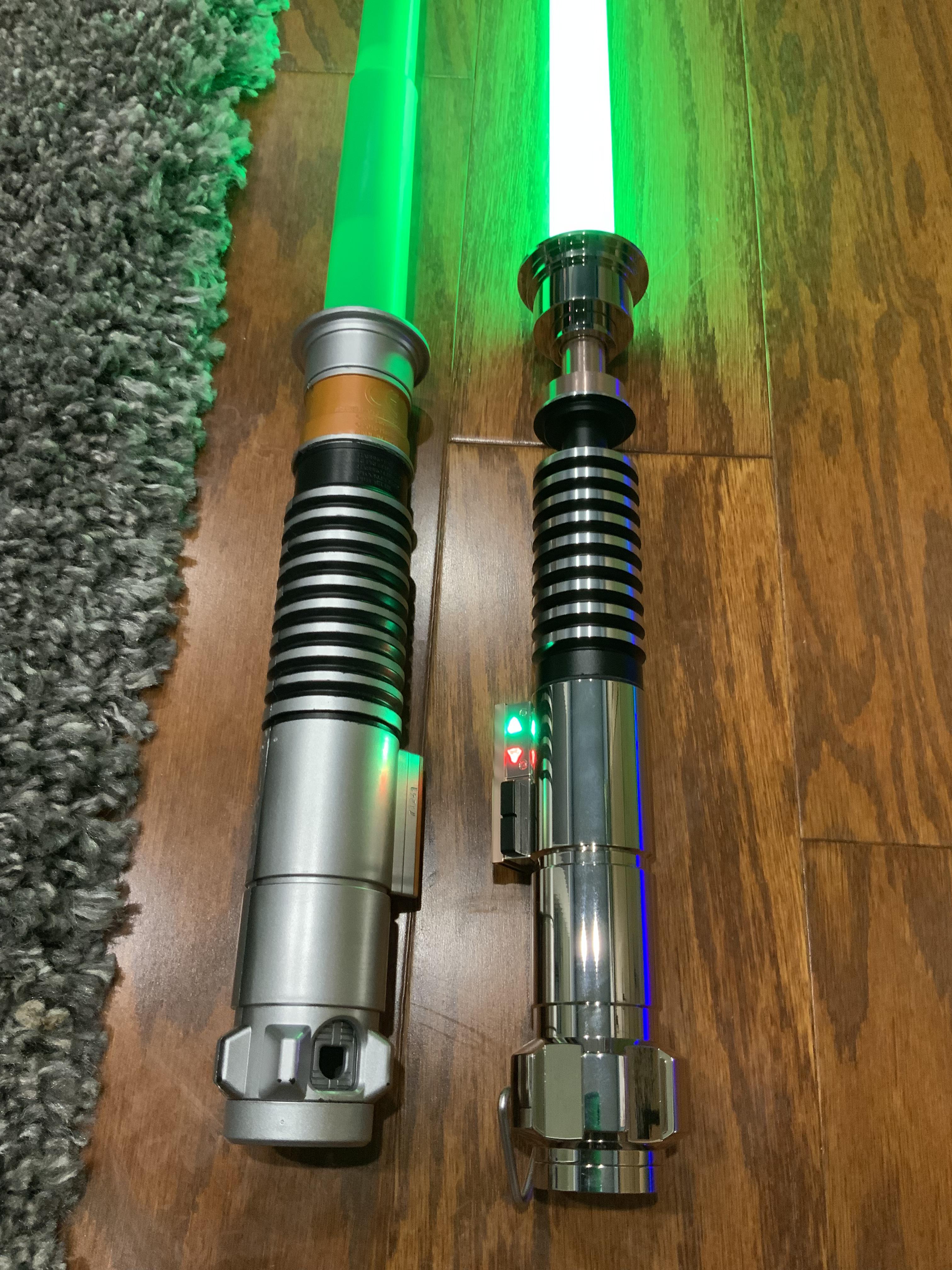 10 VS 400 Lightsaber r/StarWars