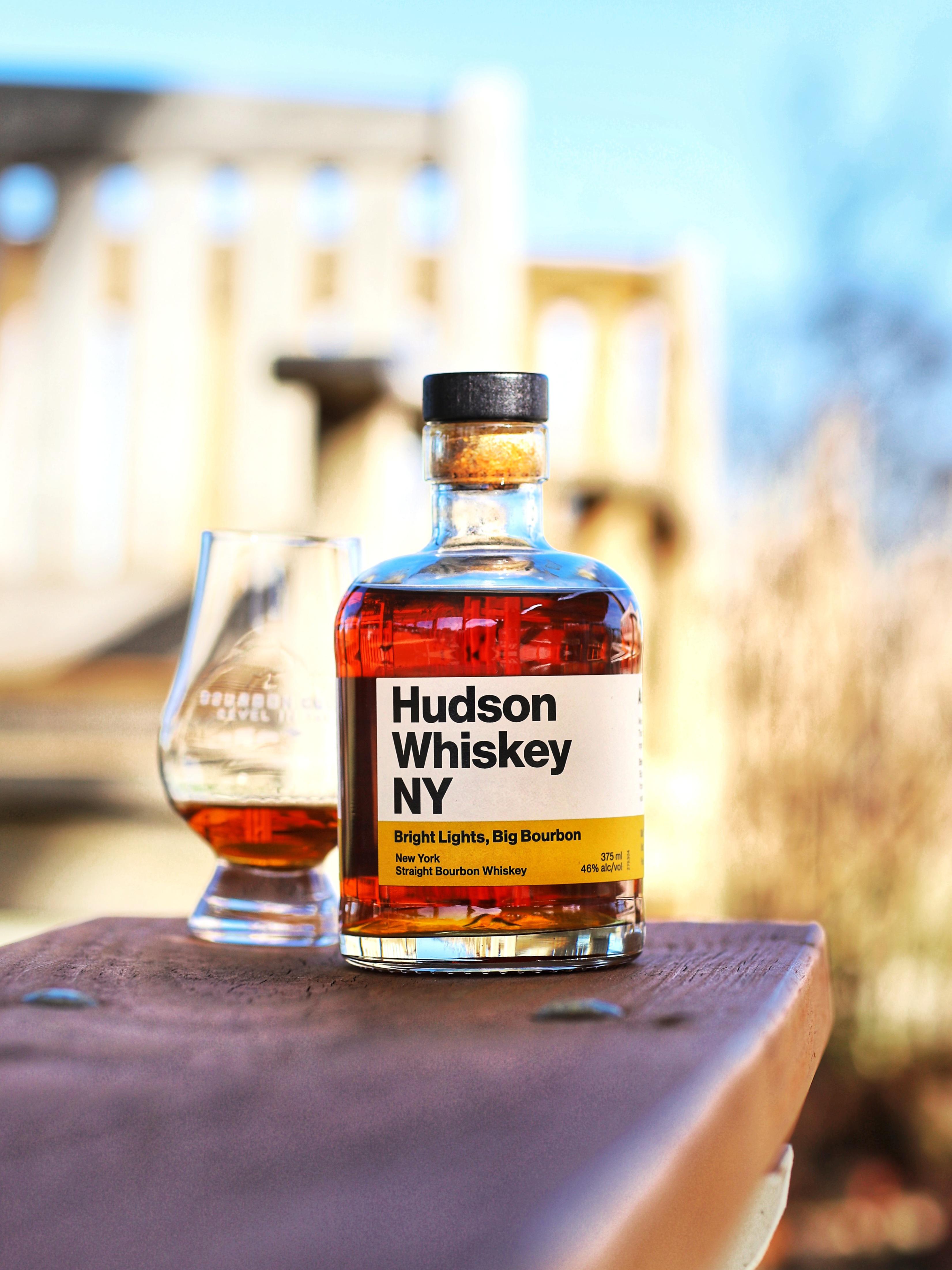 Review 451 Hudson Whiskey Bright Lights, Big City Bourbon r/bourbon