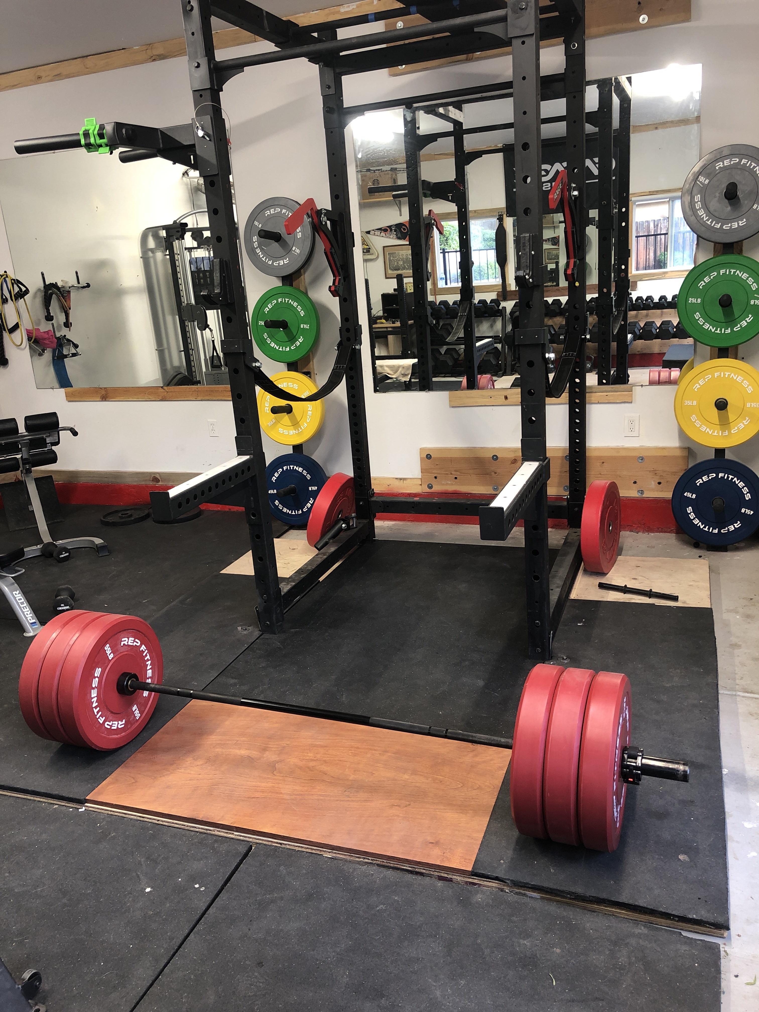 New red plates 🤗 r/homegym