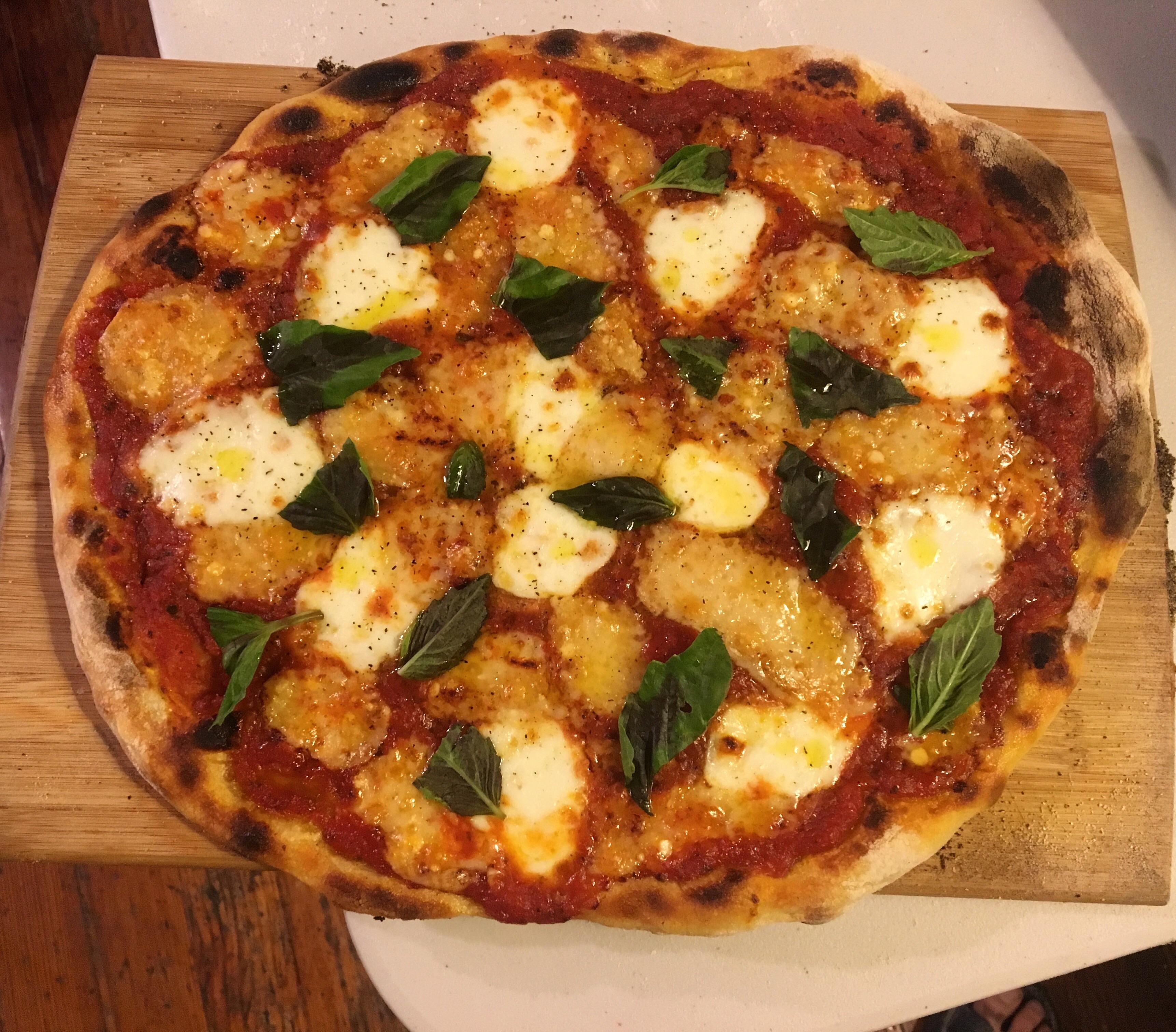 [Homemade] Margherita Pizza (Tomato Sauce, Mozzarella, Parmigiano Reggiano, Basil, Olive Oil