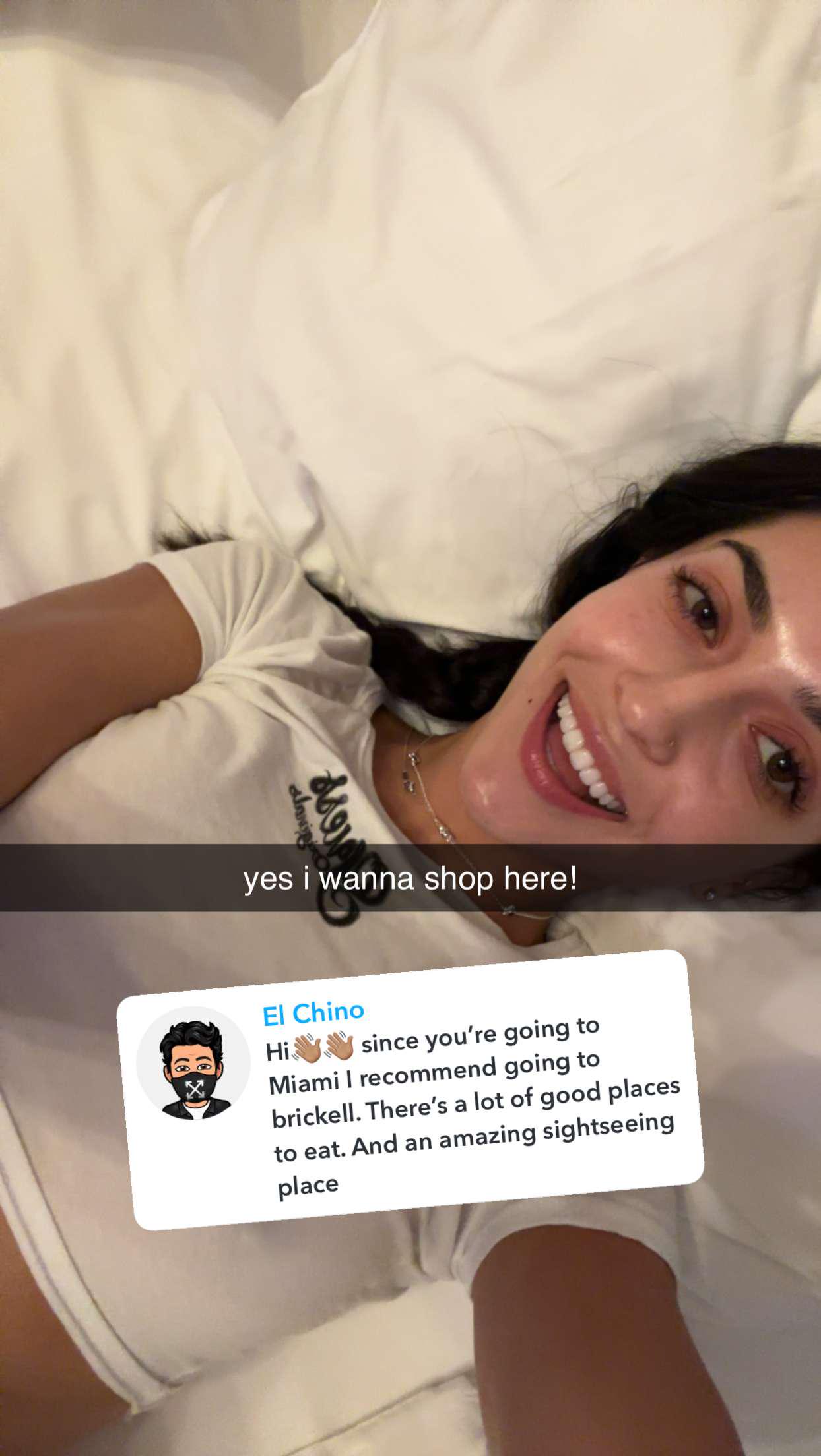 Pokies in white kinda see-through : isabela_adele