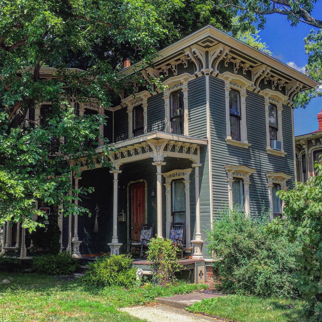 Eclectic house built in the 1870s in Michigan r/CozyPlaces