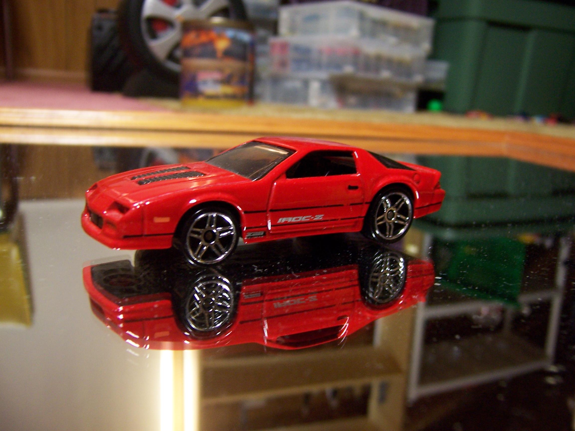[Car Show] November 80s Hot Wheels 1985 Chevrolet Camaro IROC Z r