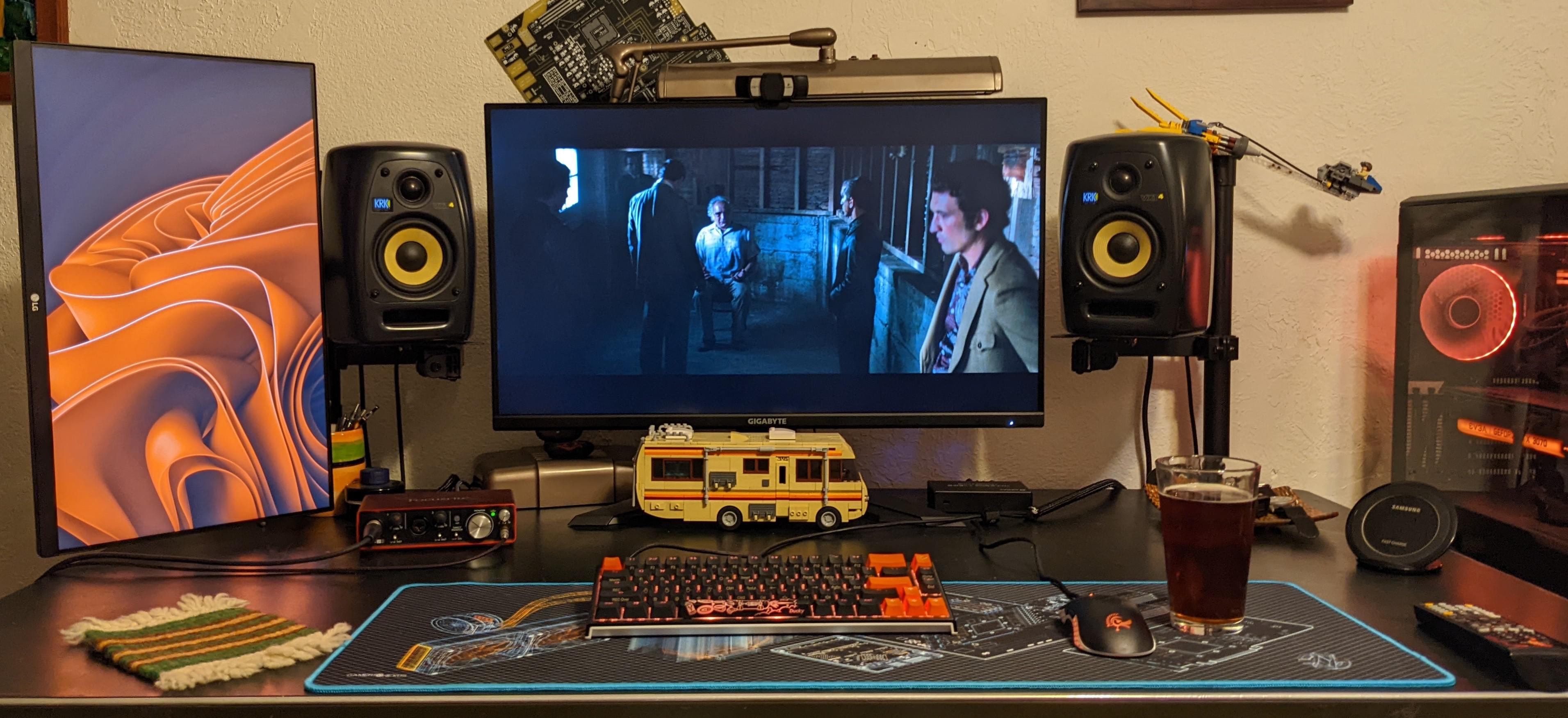 VESA Mount Speakers Post 2.0 battlestations