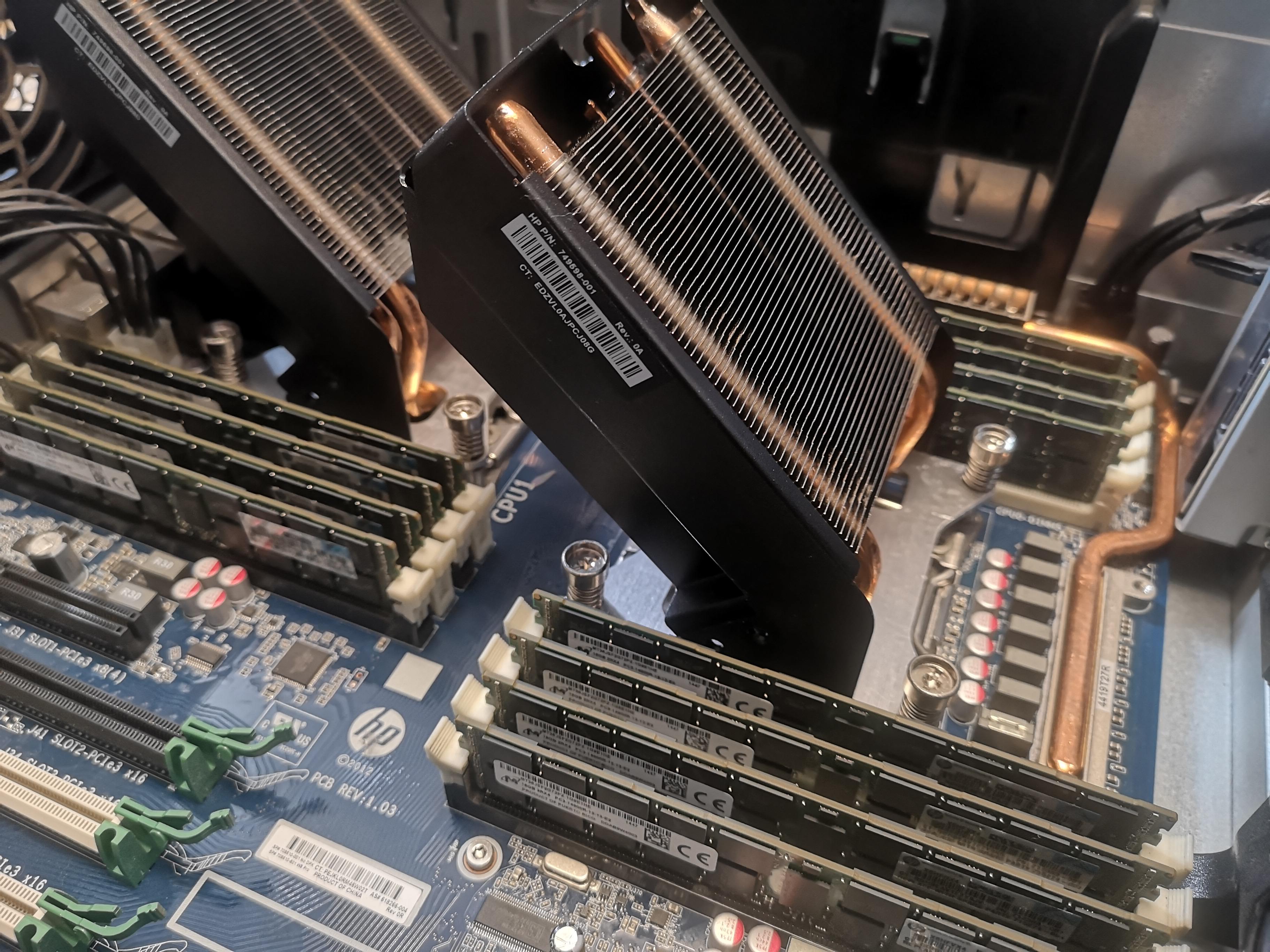 I completed the 16 slots of the RAM memory of my HP Z820 WorkStation