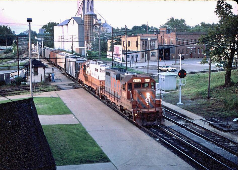 An Illinois Central freight at Bloomington, Illinois in August, 1985