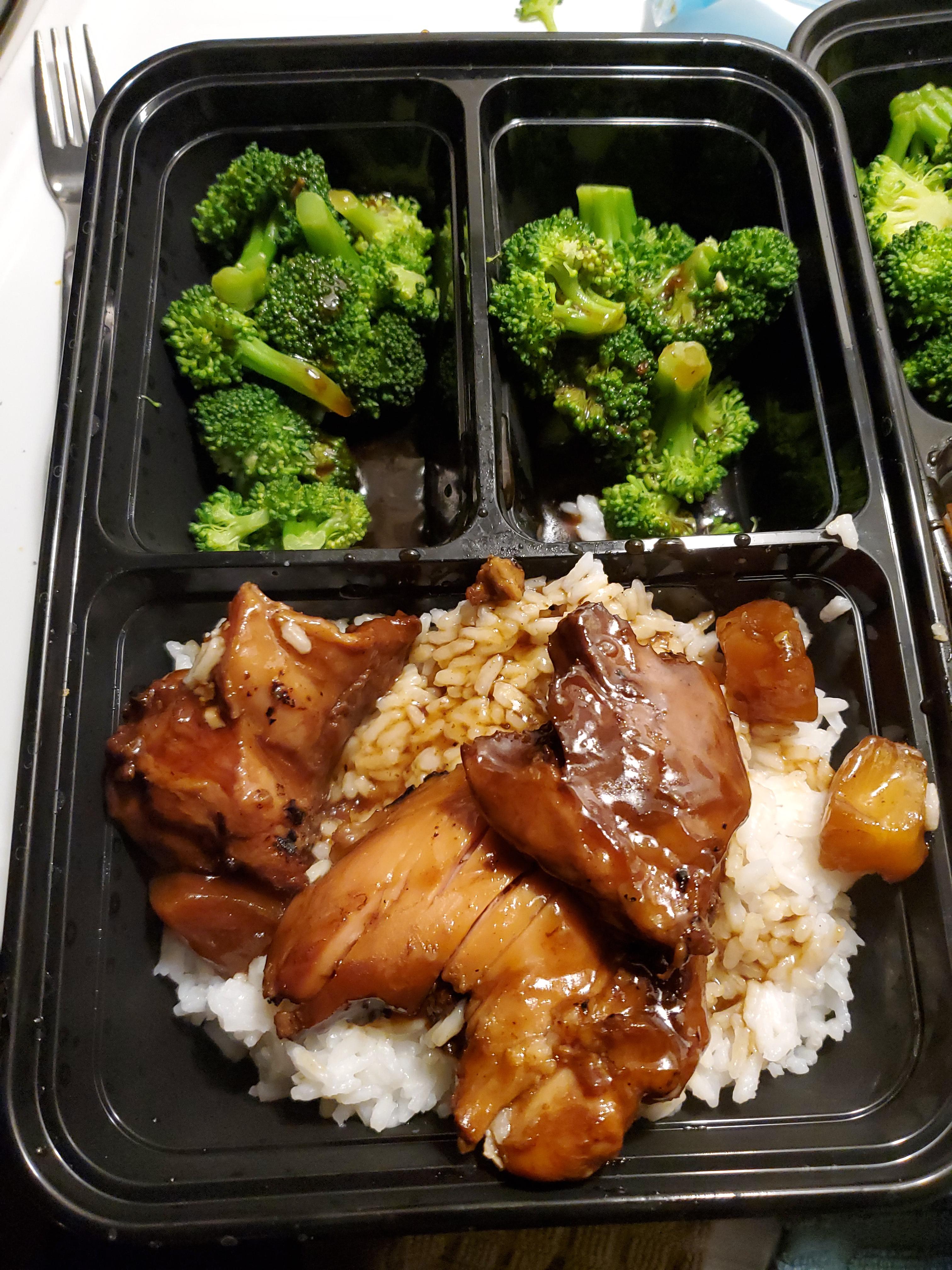 Hawaiian Style Chicken meal prep all Aldi items. Looking for the Thai