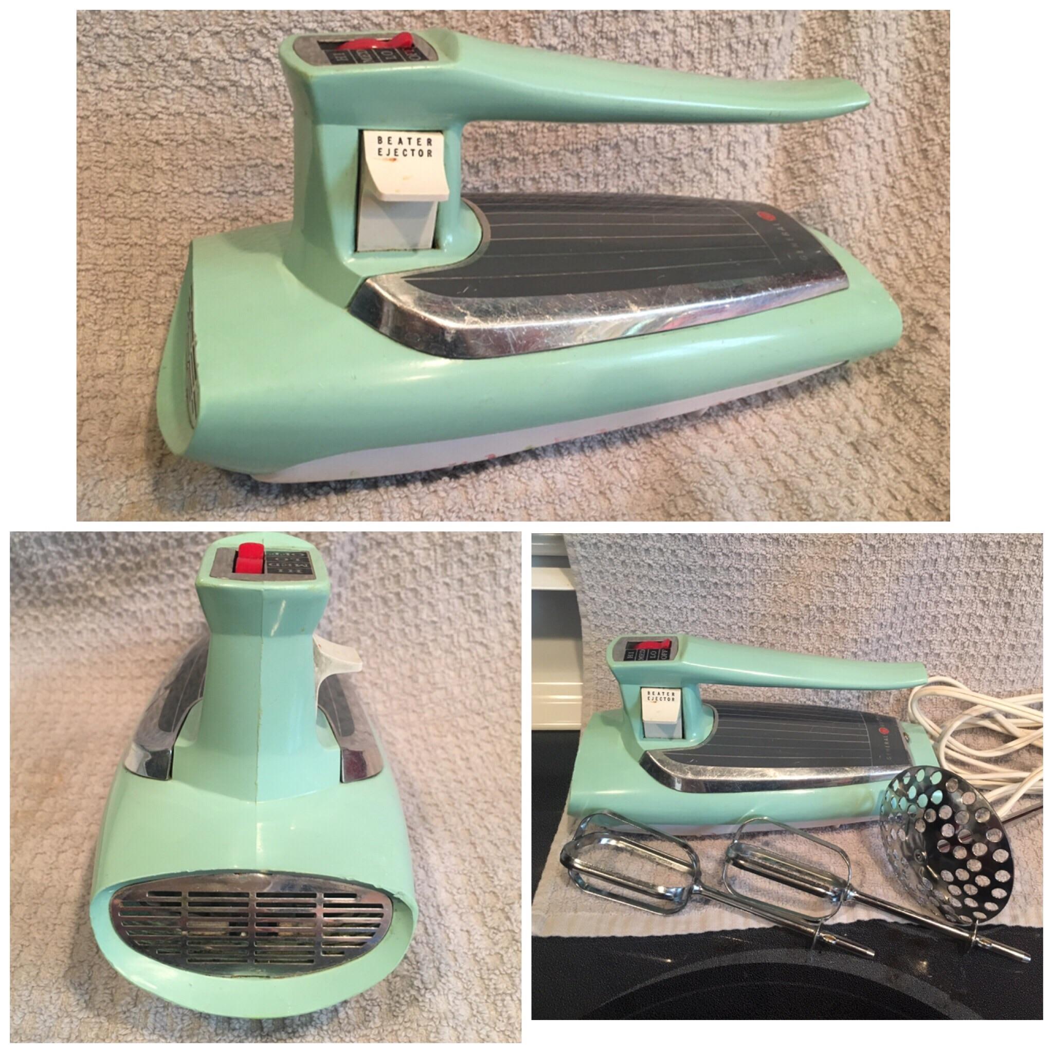 Was gifted my Nana’s General Electric Canada hand mixer for Christmas