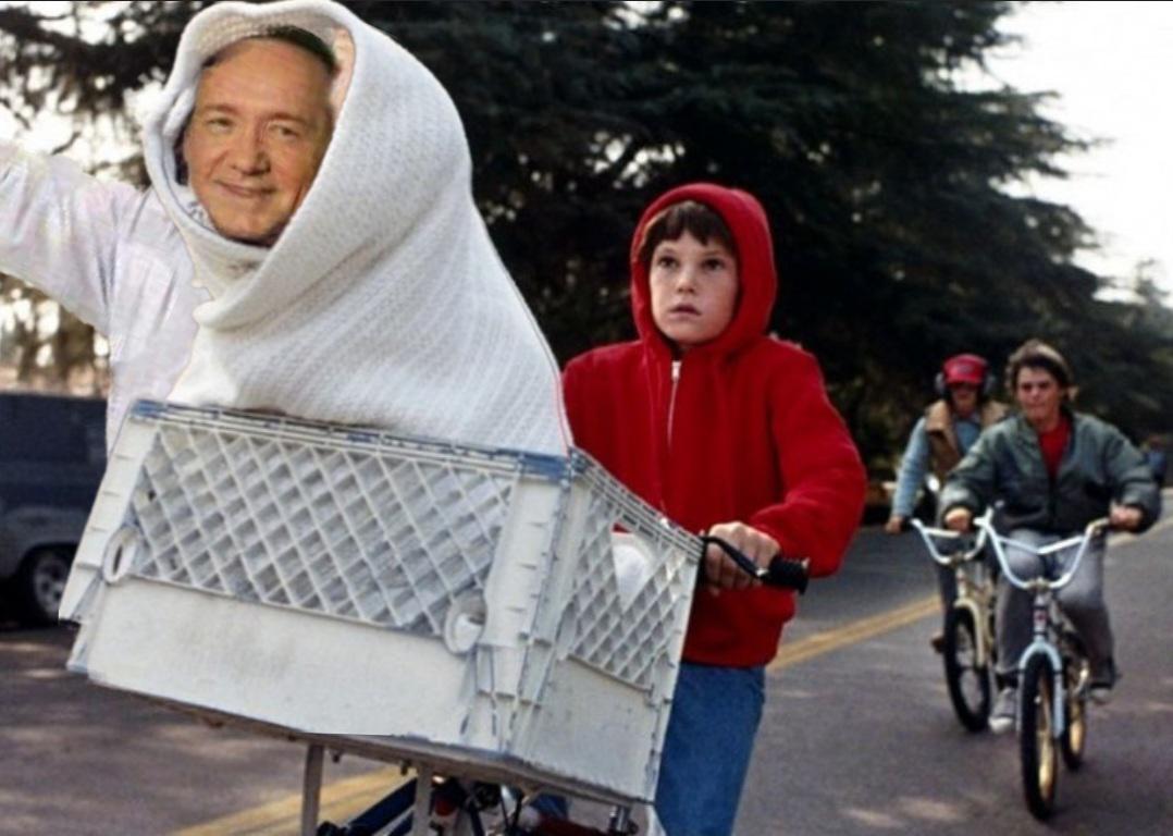 Blursed E.T bike ride r/blursedimages