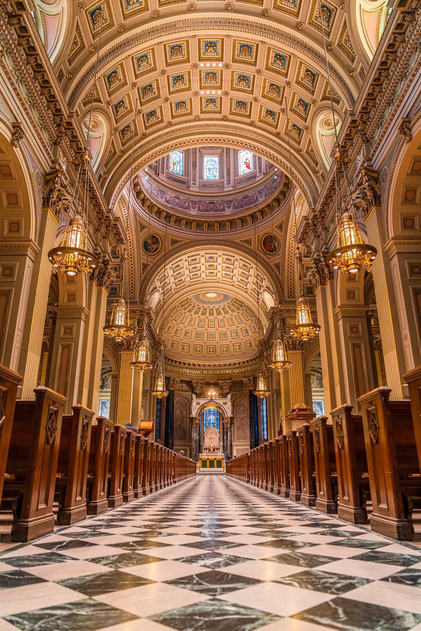 Largest Catholic Church in Pennsylvania r/interestingasfuck