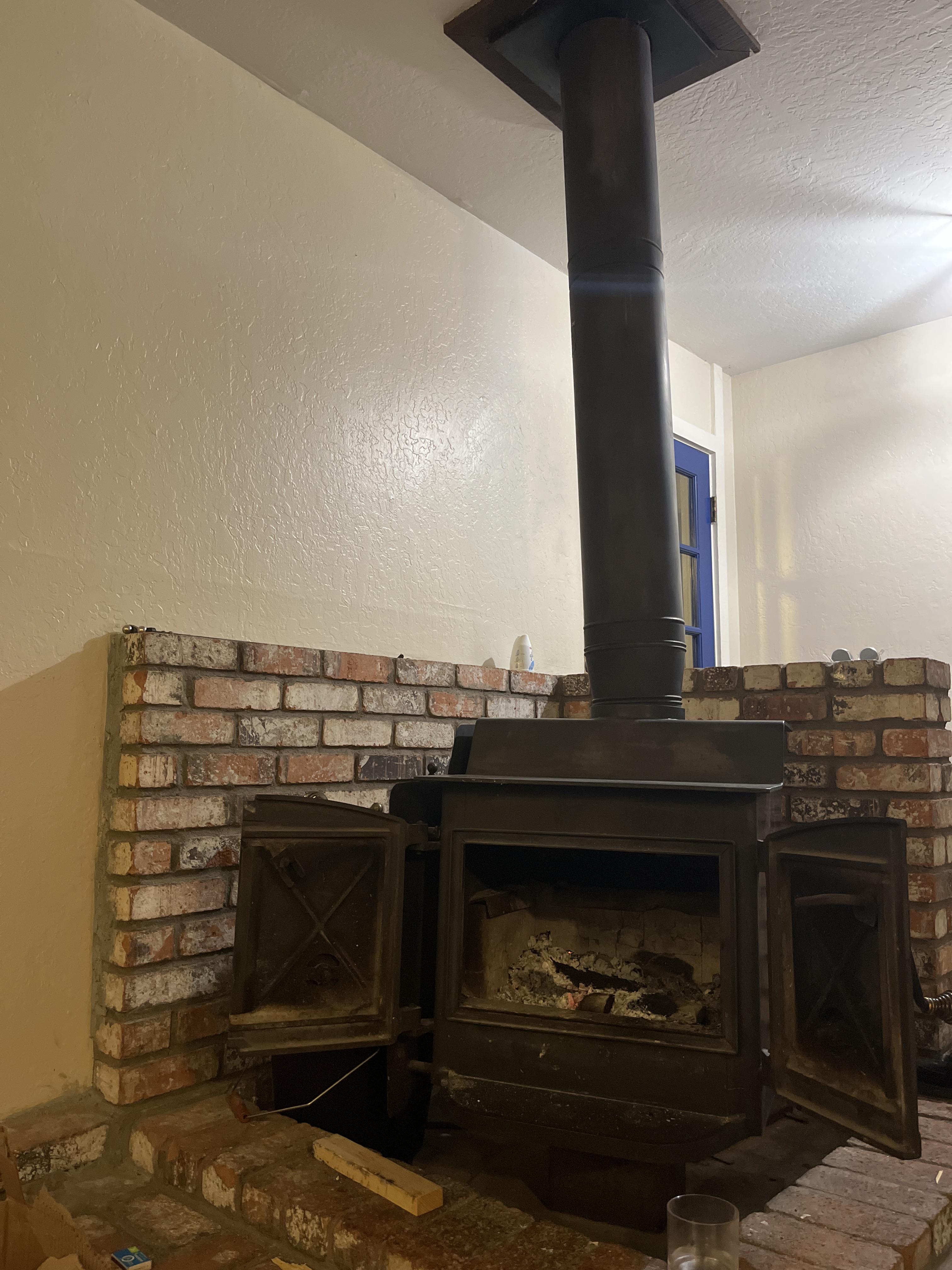 Is it safe to just let the fire die out and go to sleep? r/Fireplaces