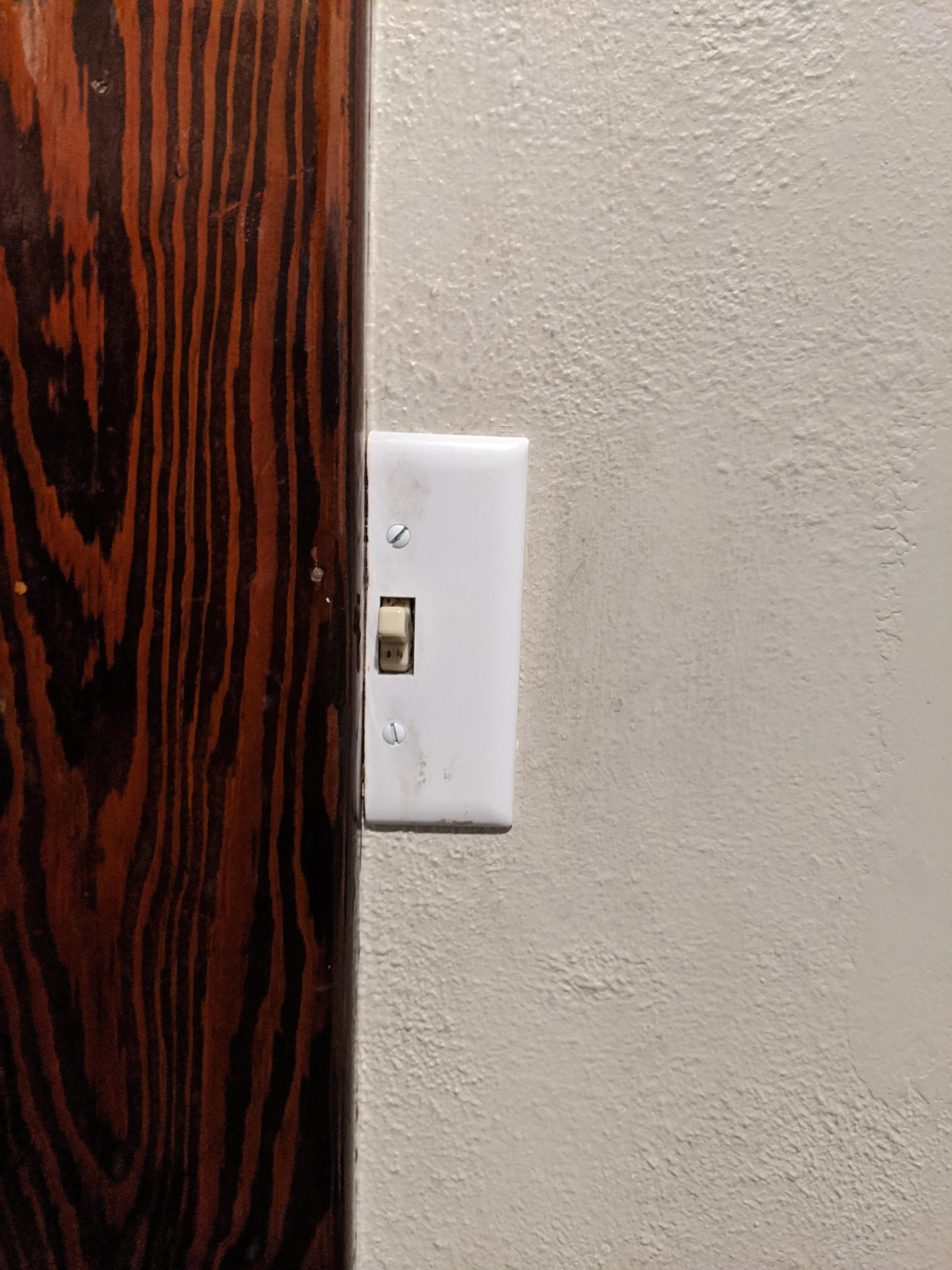 The place they they put my bathroom light switch r/mildlyinfuriating