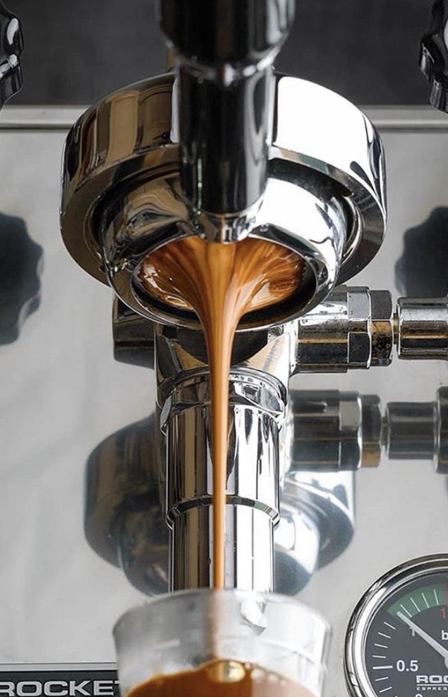 STRETCH on bottomless portafilter shot What does it mean? How do you