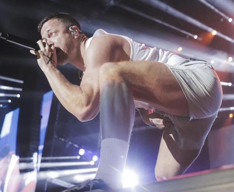 Dan Reynolds Imagine Dragons Hot